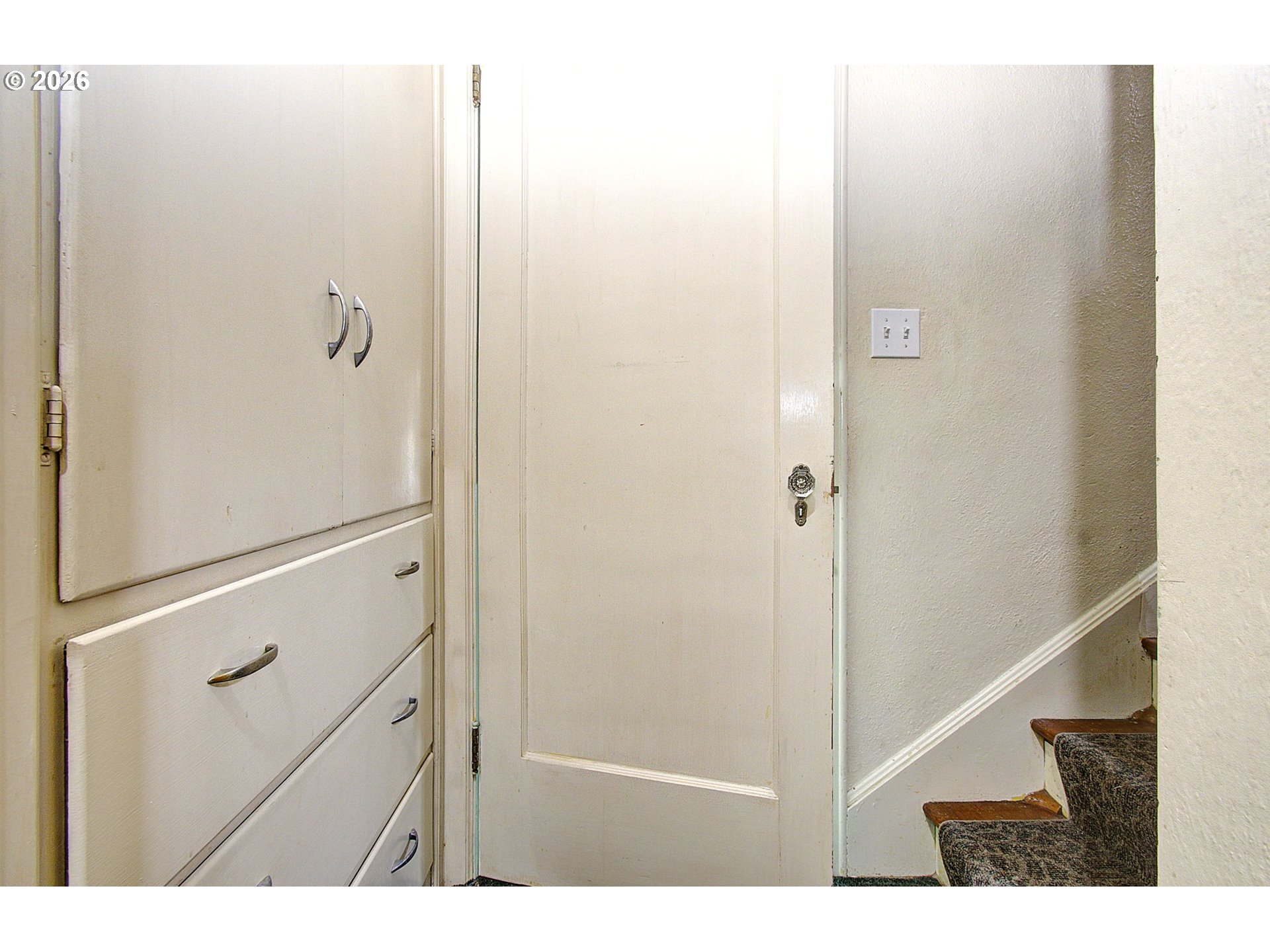 property viewer photo 8