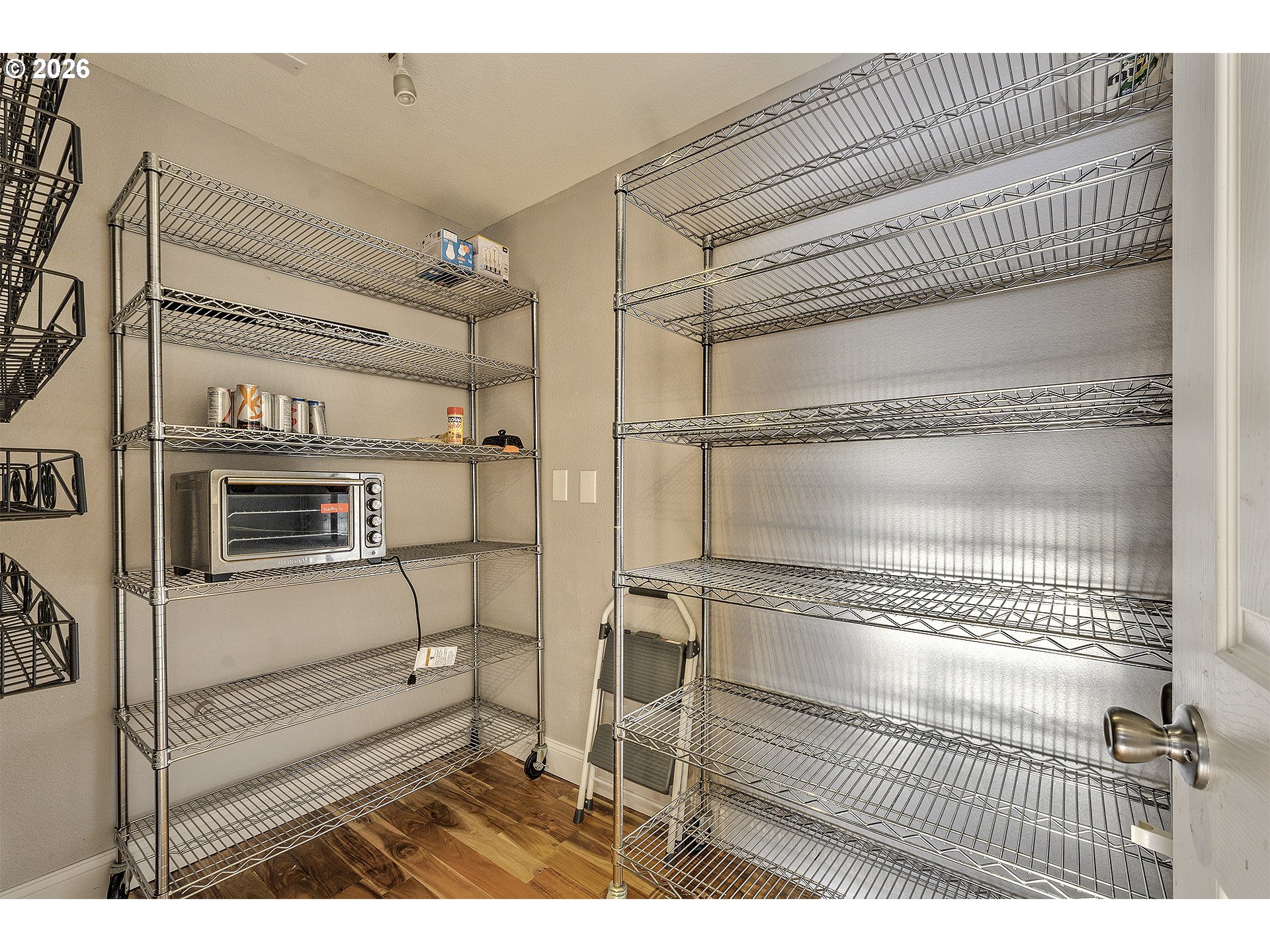 property viewer photo 10