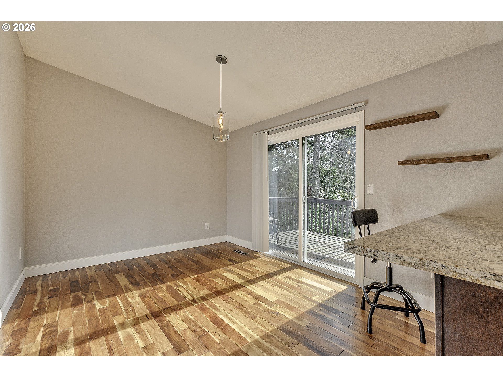 property viewer photo 11