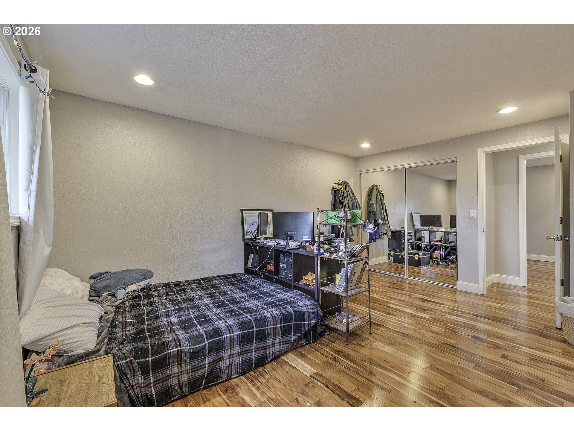property viewer photo 14