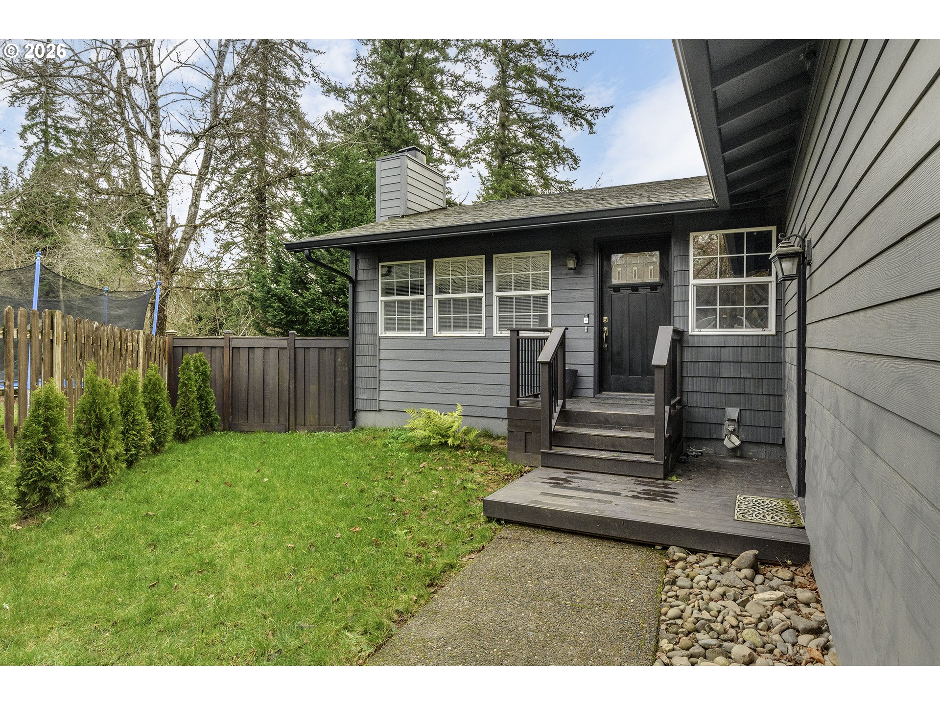 property viewer photo 2
