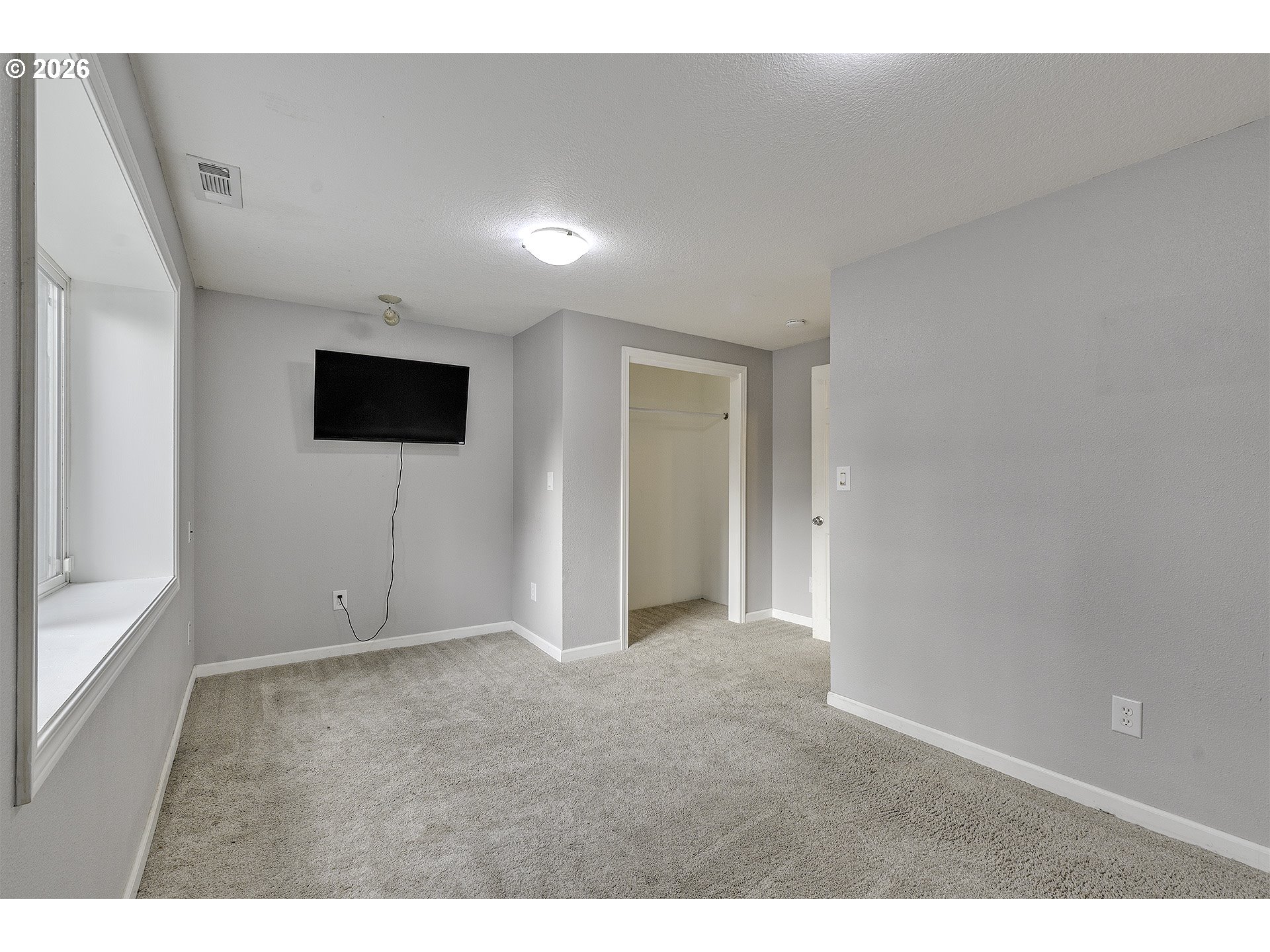 property viewer photo 22
