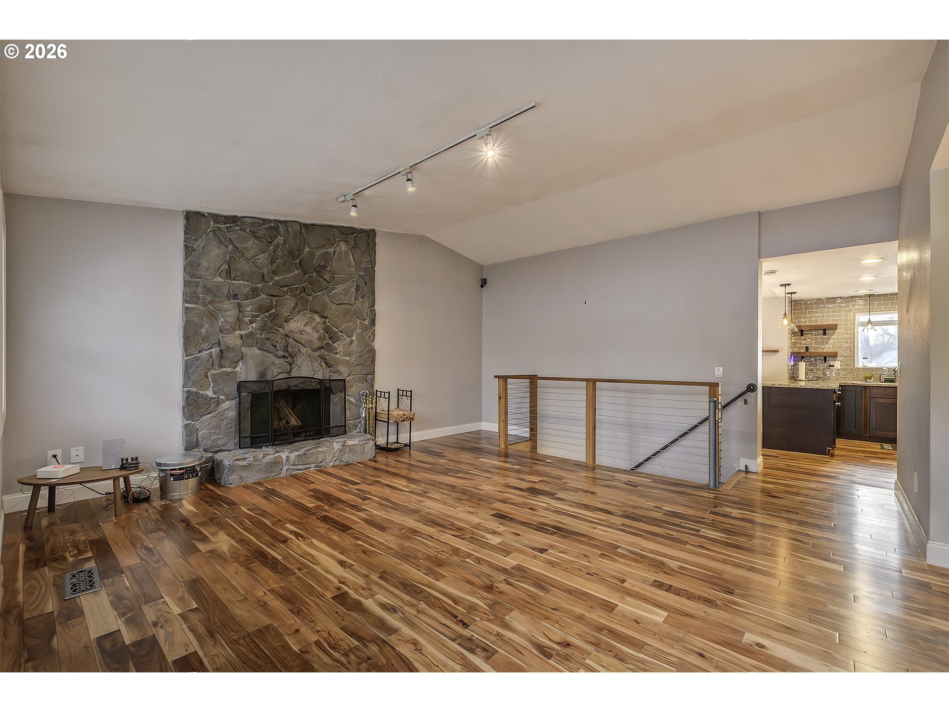 property viewer photo 4