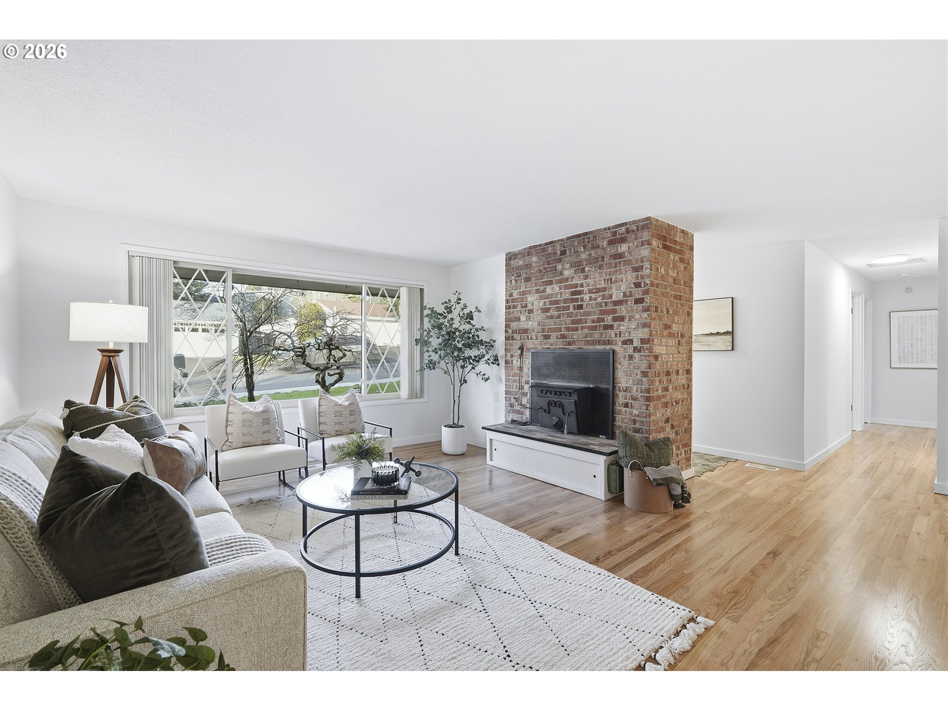 property viewer photo 1