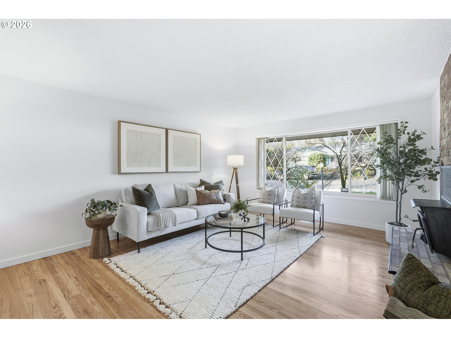 property viewer photo 4