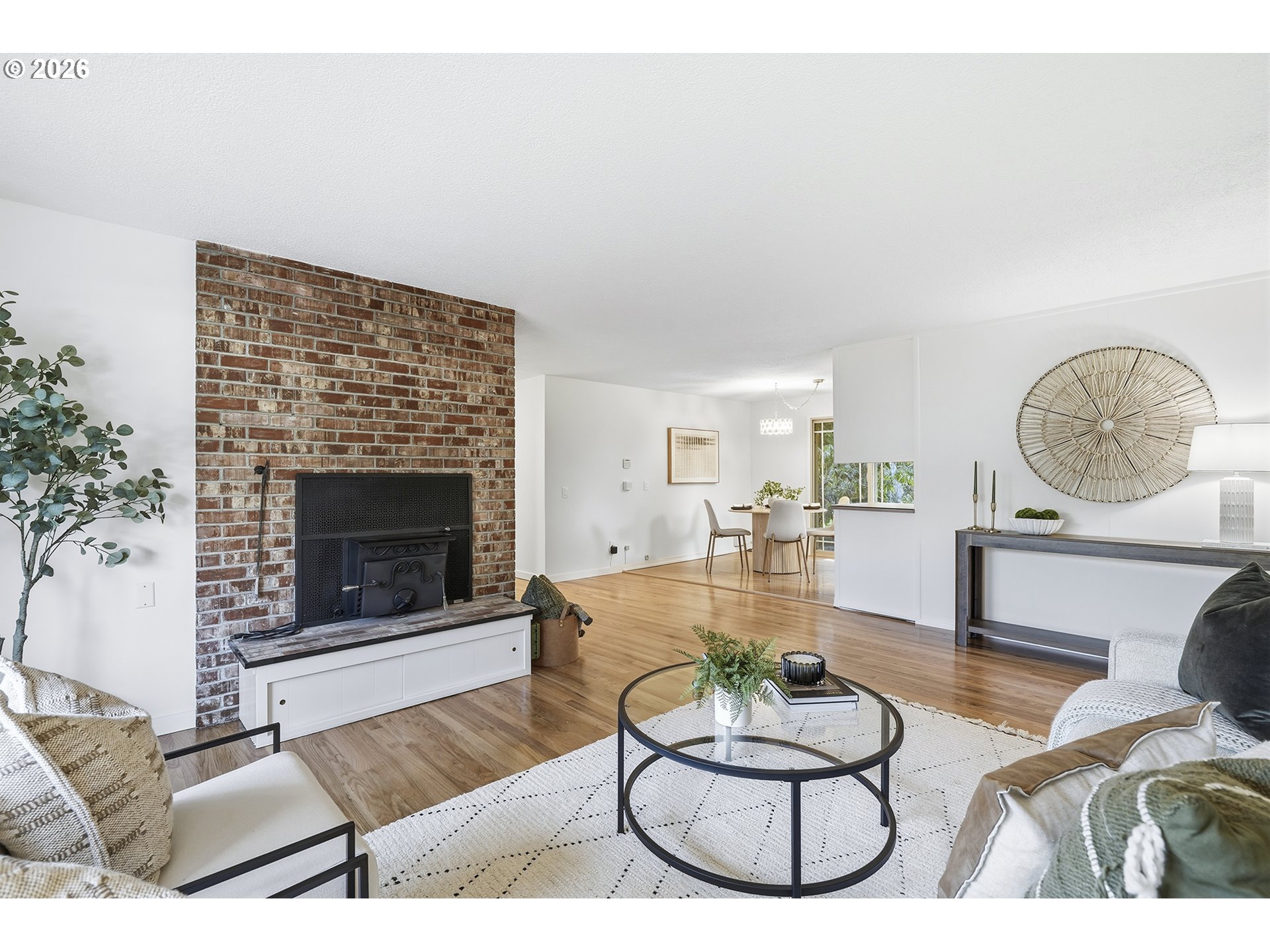 property viewer photo 6