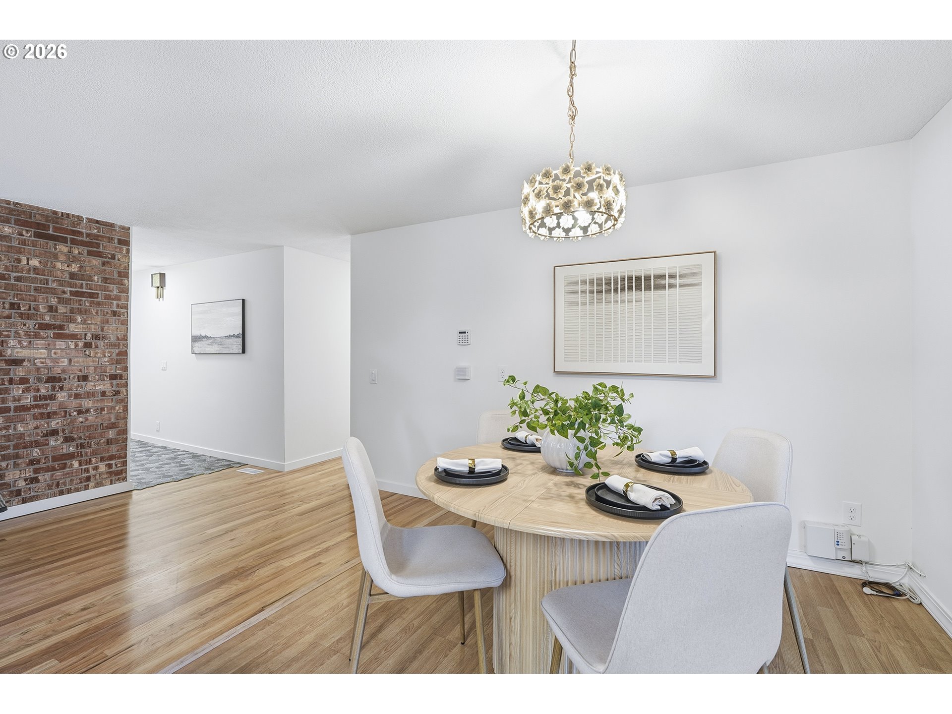 property viewer photo 8