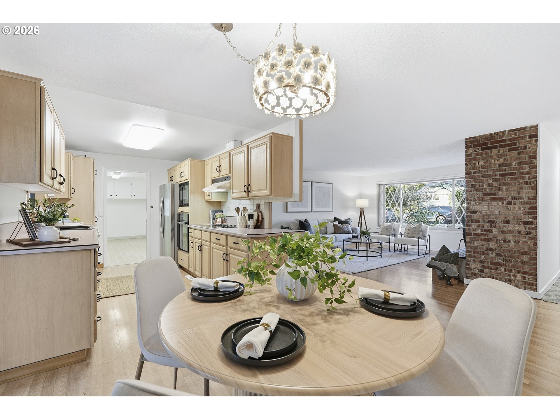 property viewer photo 9