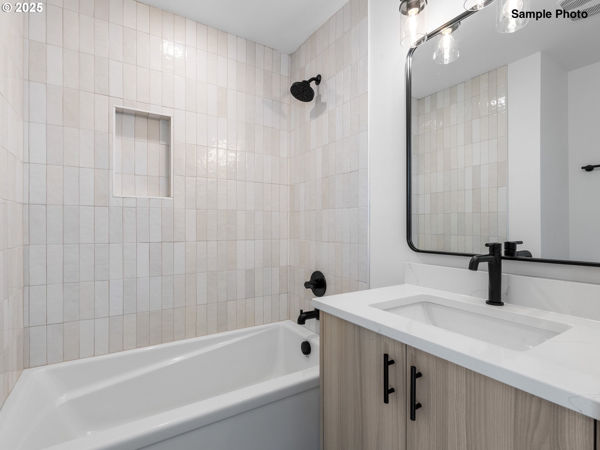 property viewer photo 13