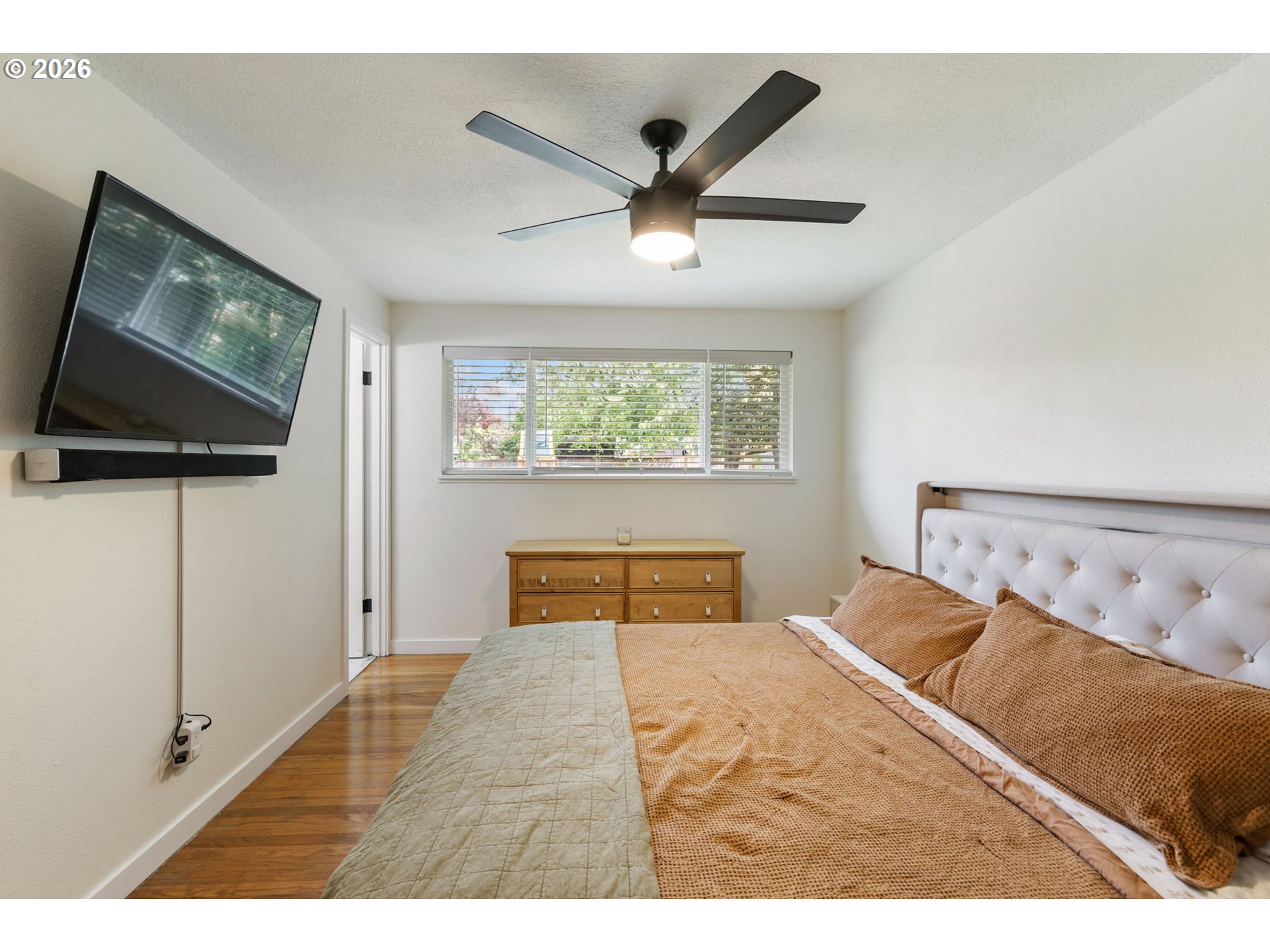 property viewer photo 31
