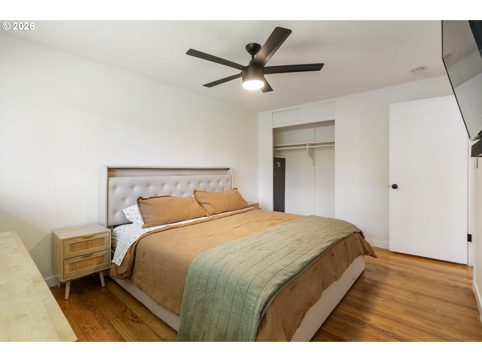 property viewer photo 32