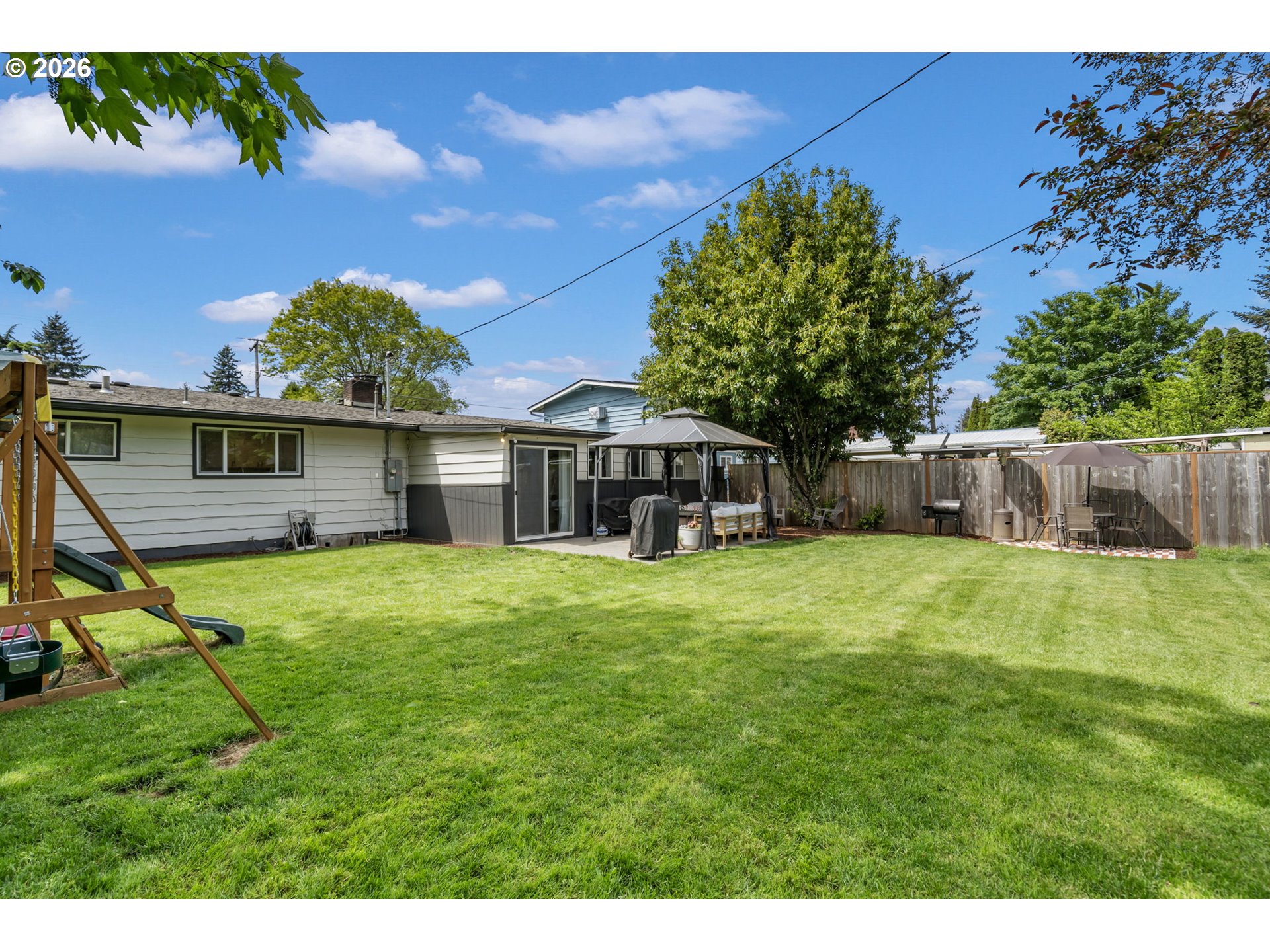 property viewer photo 37