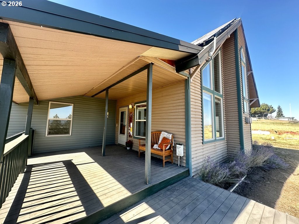 main property photo 25