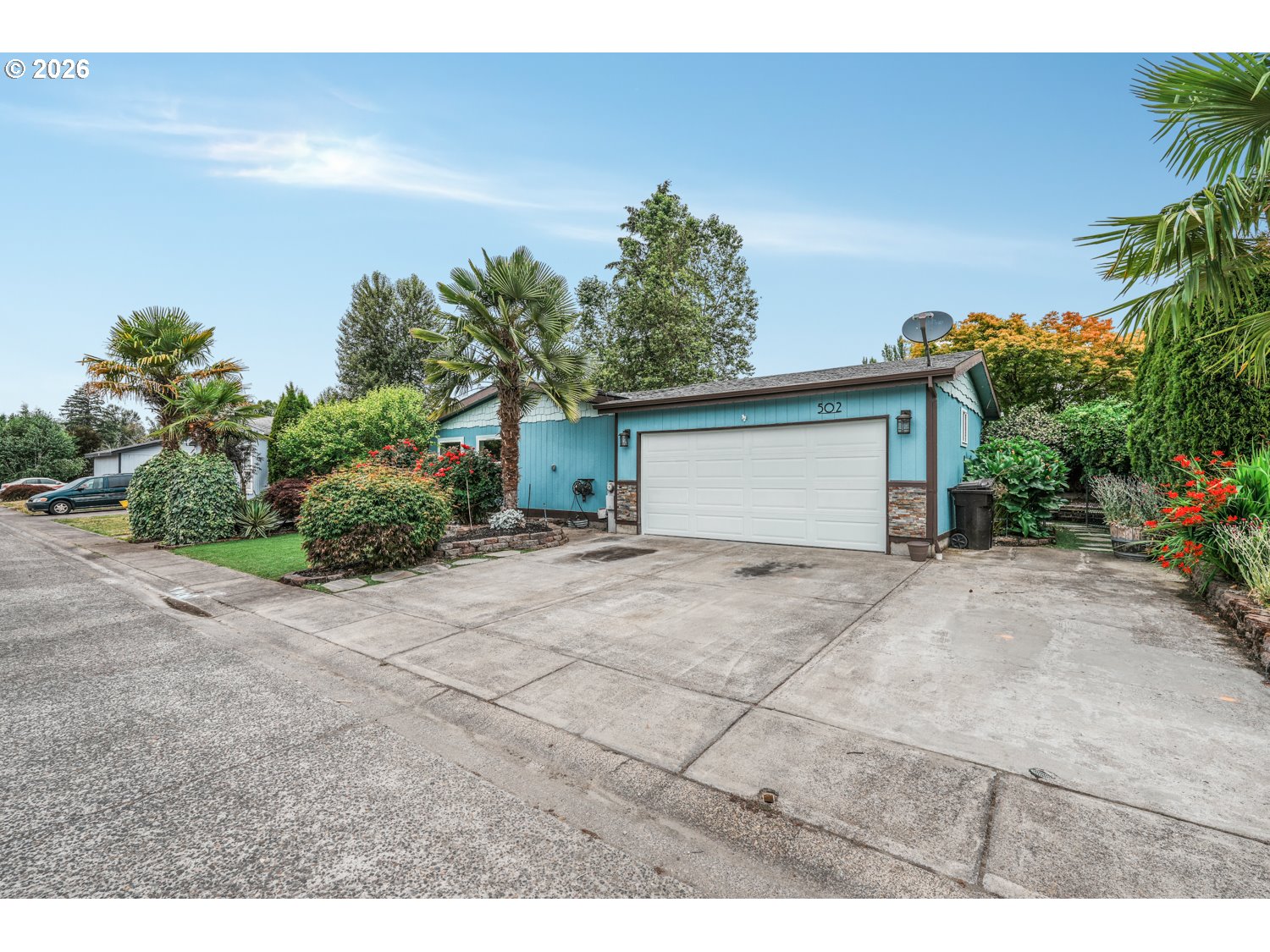 main property photo 33