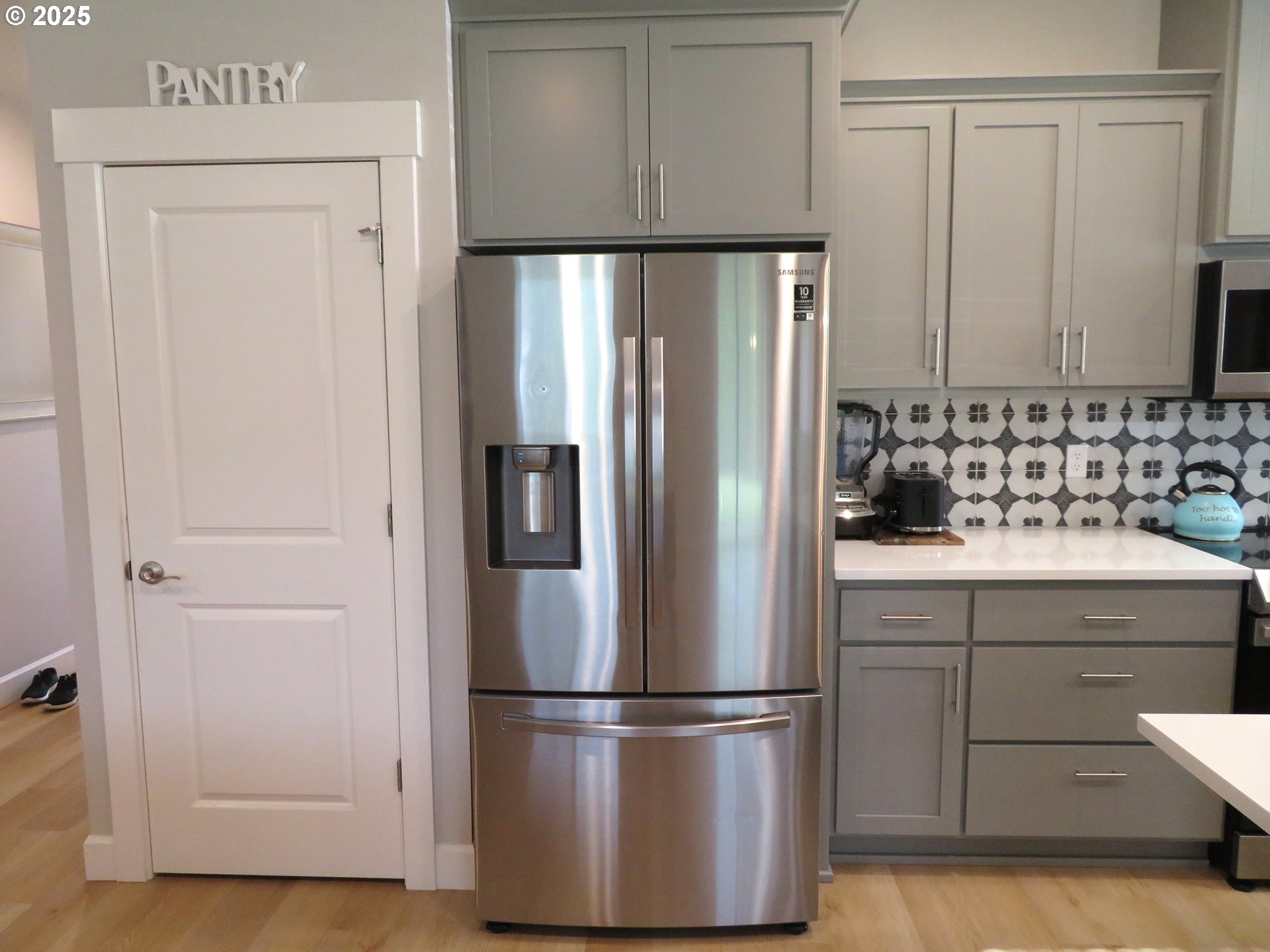 main property photo 15