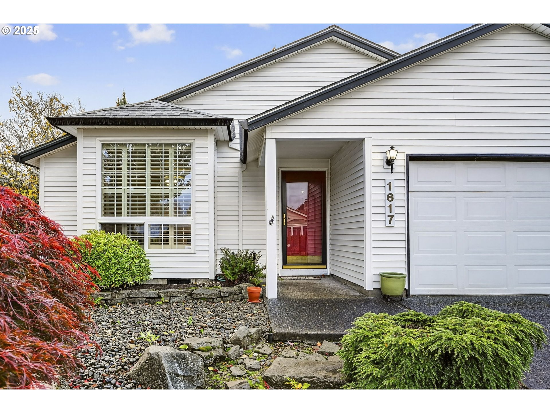 property viewer photo 1