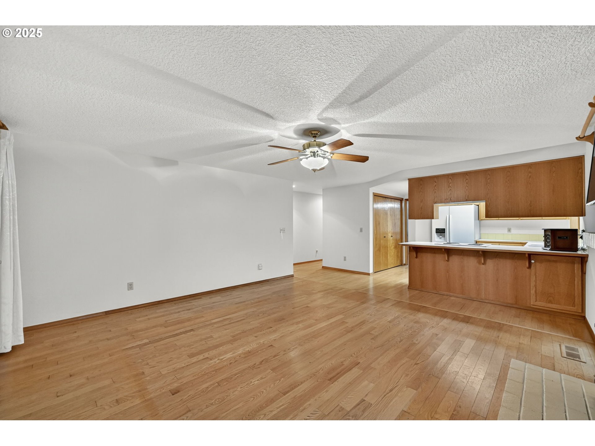 property viewer photo 11