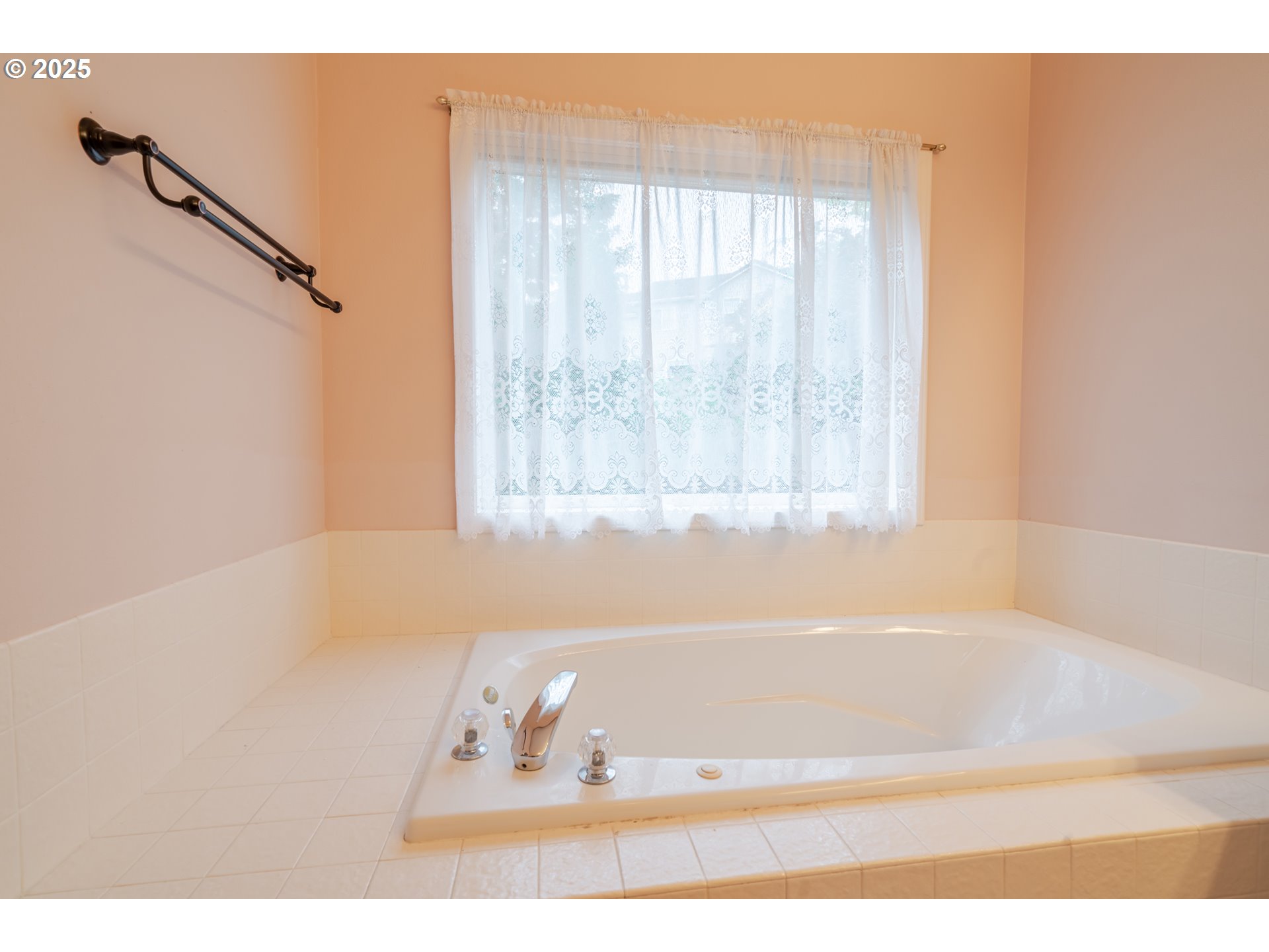 property viewer photo 18