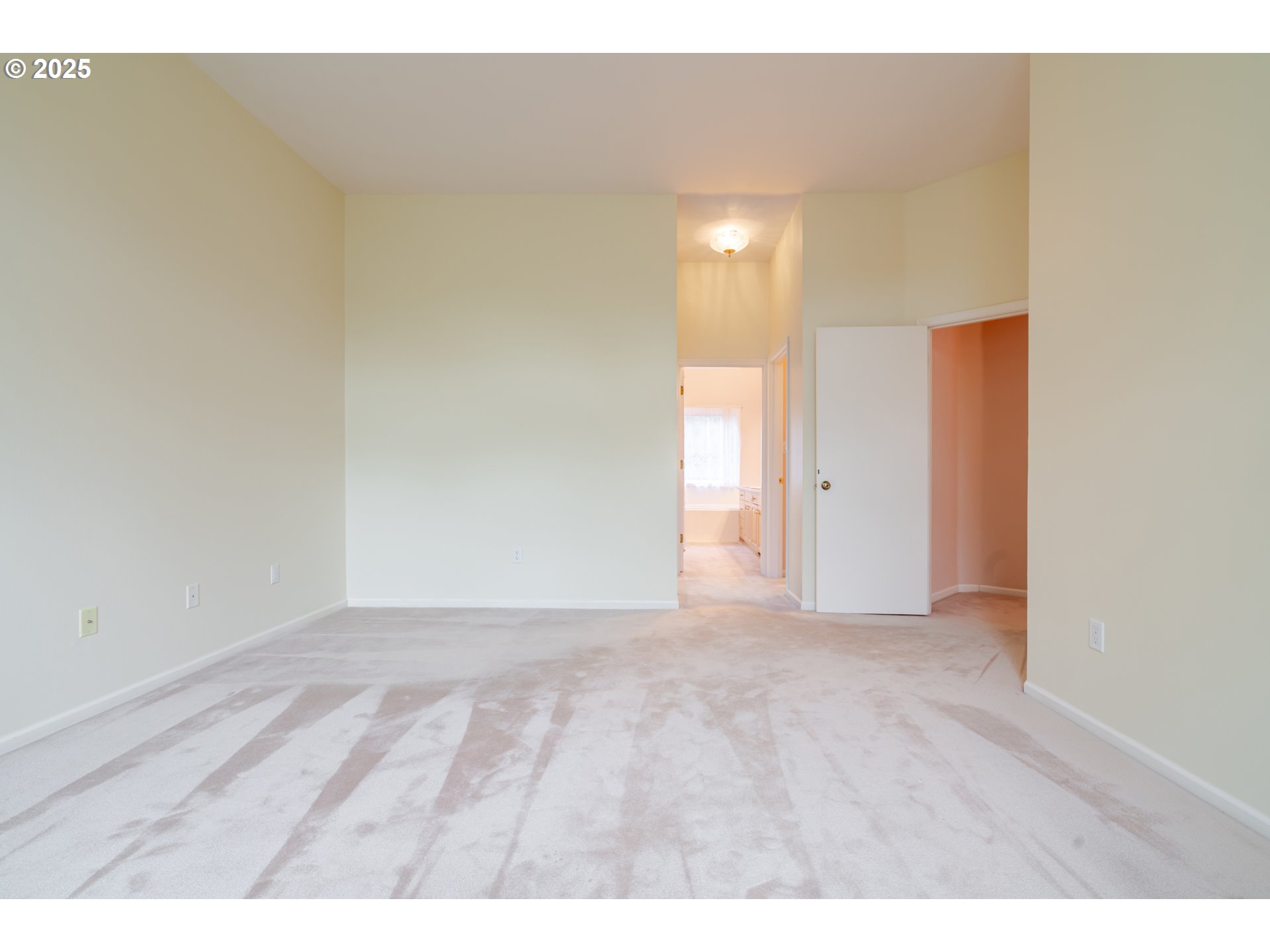 property viewer photo 22