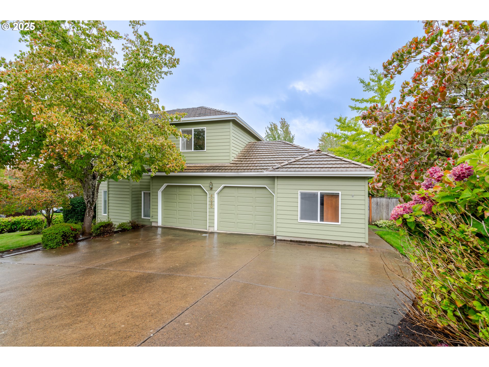 property viewer photo 3
