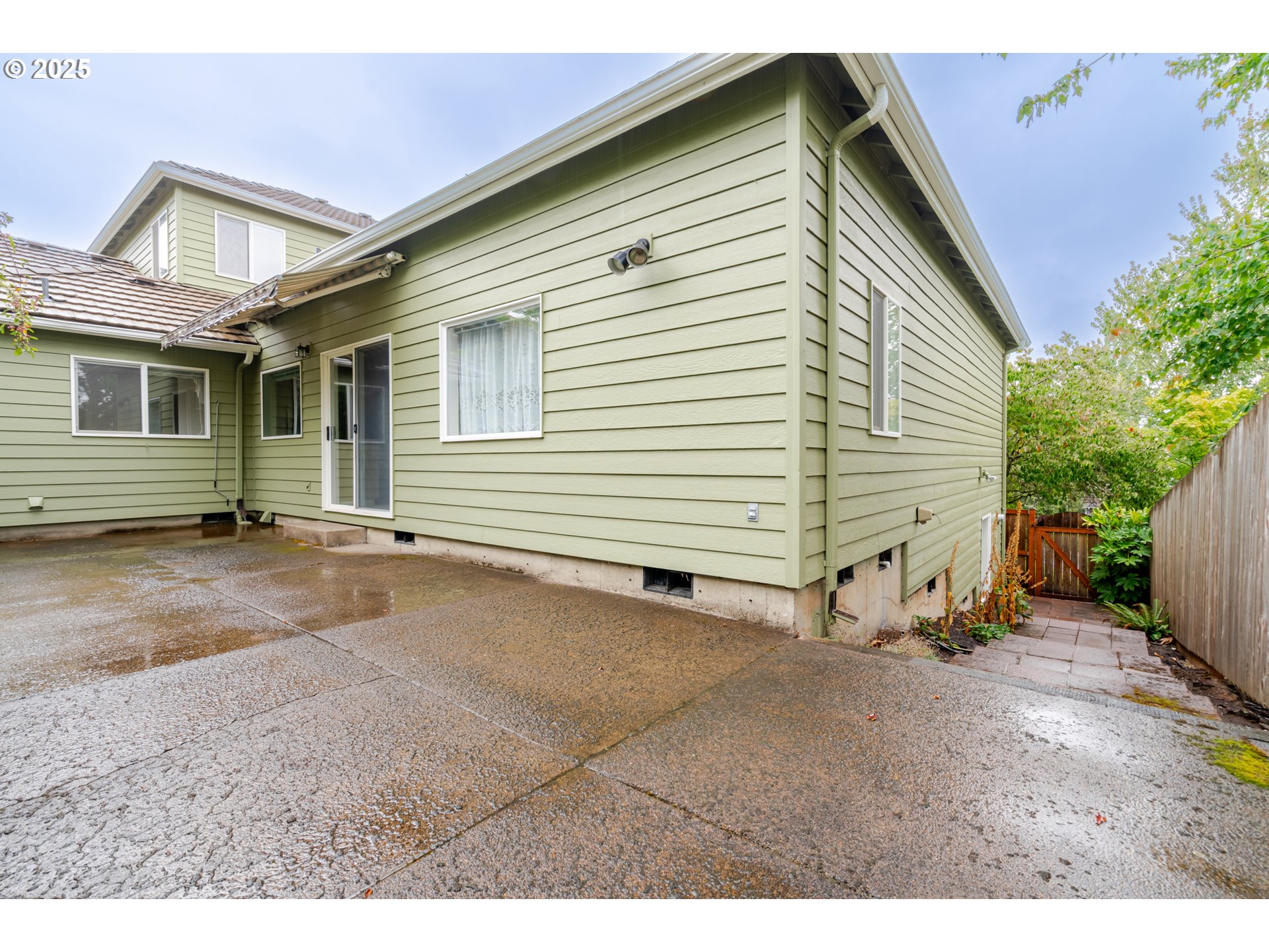 property viewer photo 33