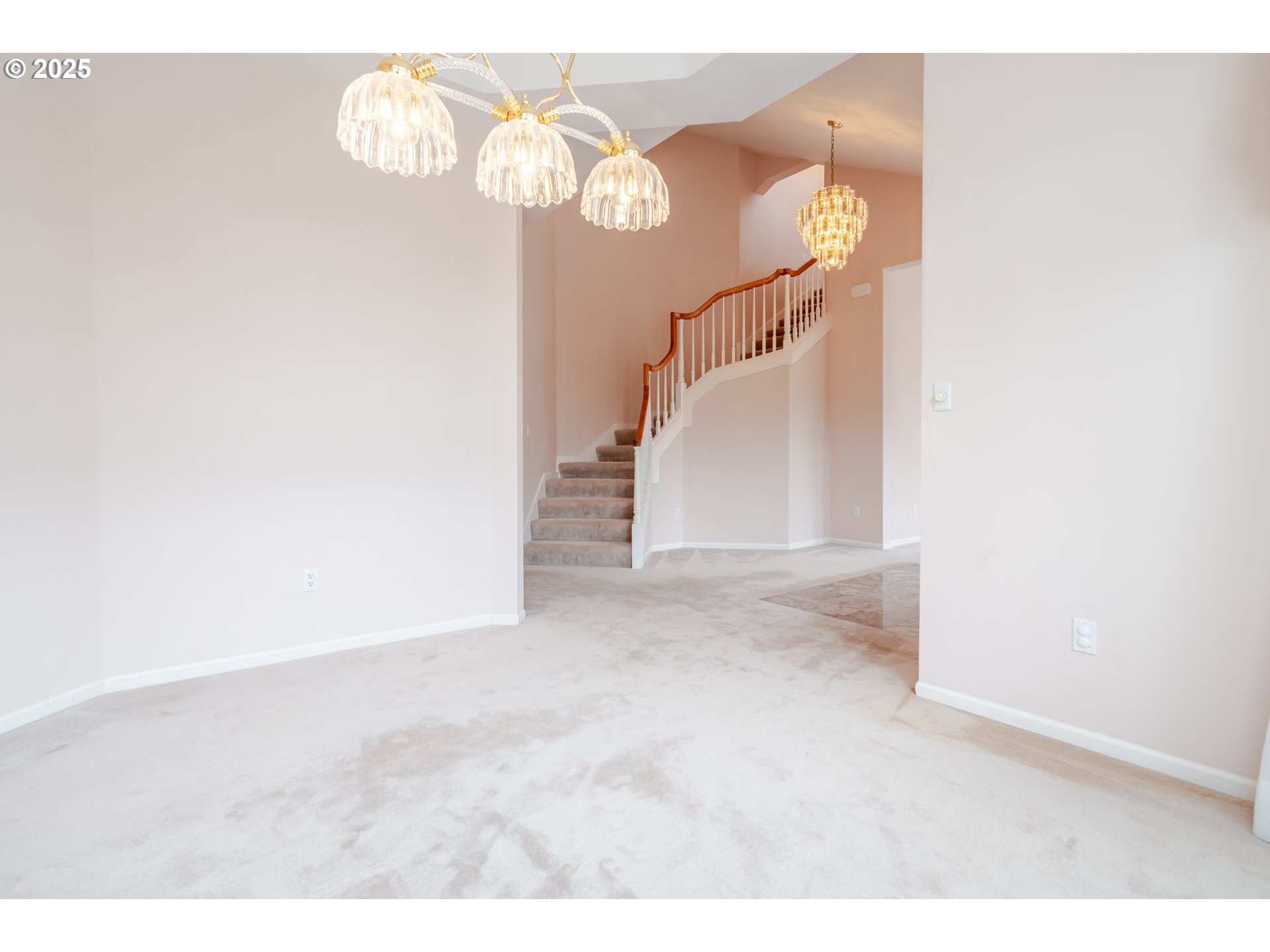 property viewer photo 6