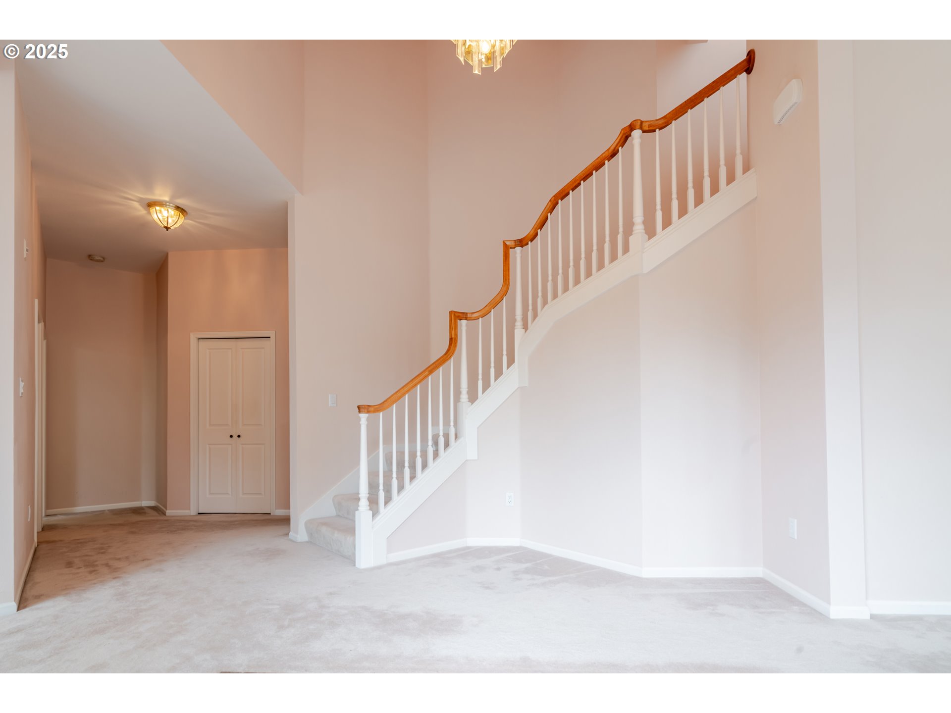 property viewer photo 7