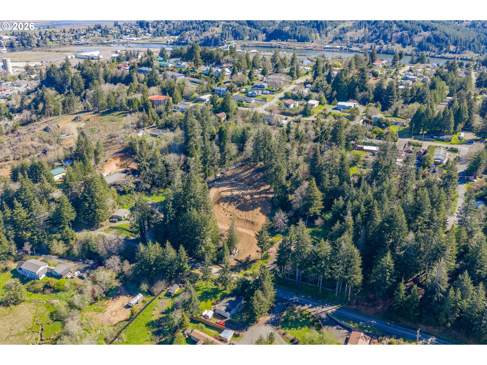 main property photo 10