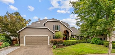 image of property with 4 Bed | 2 Bath | 2,124 Sqft