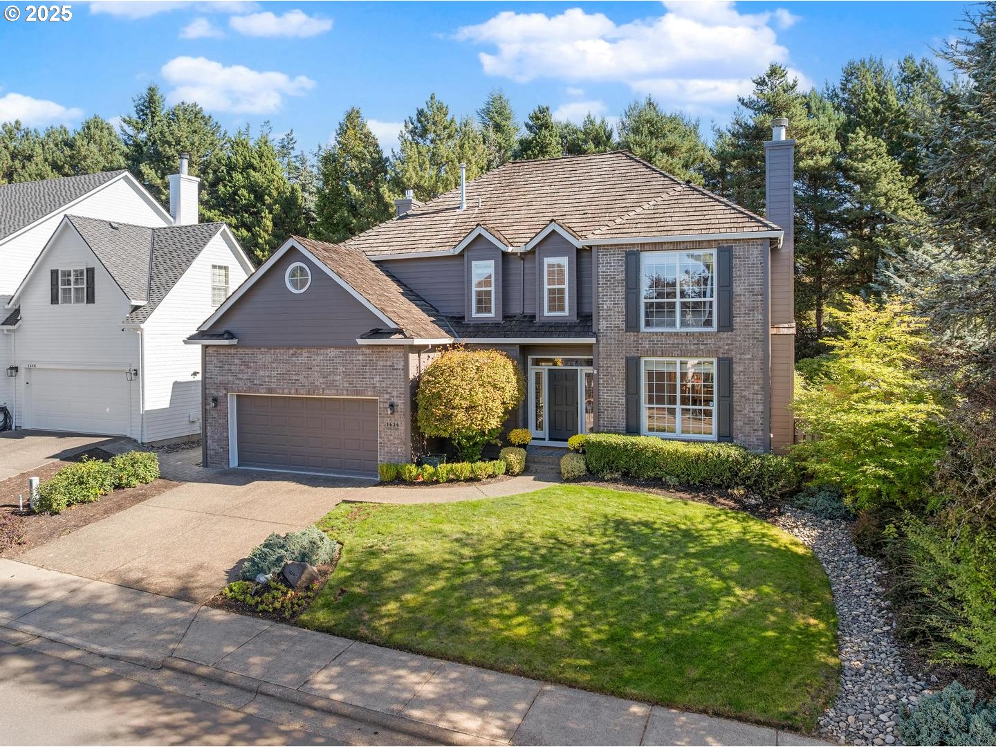 property viewer photo 1