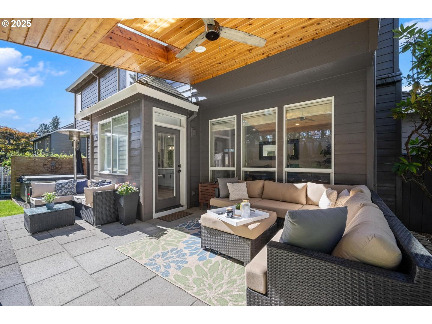 property viewer photo 31