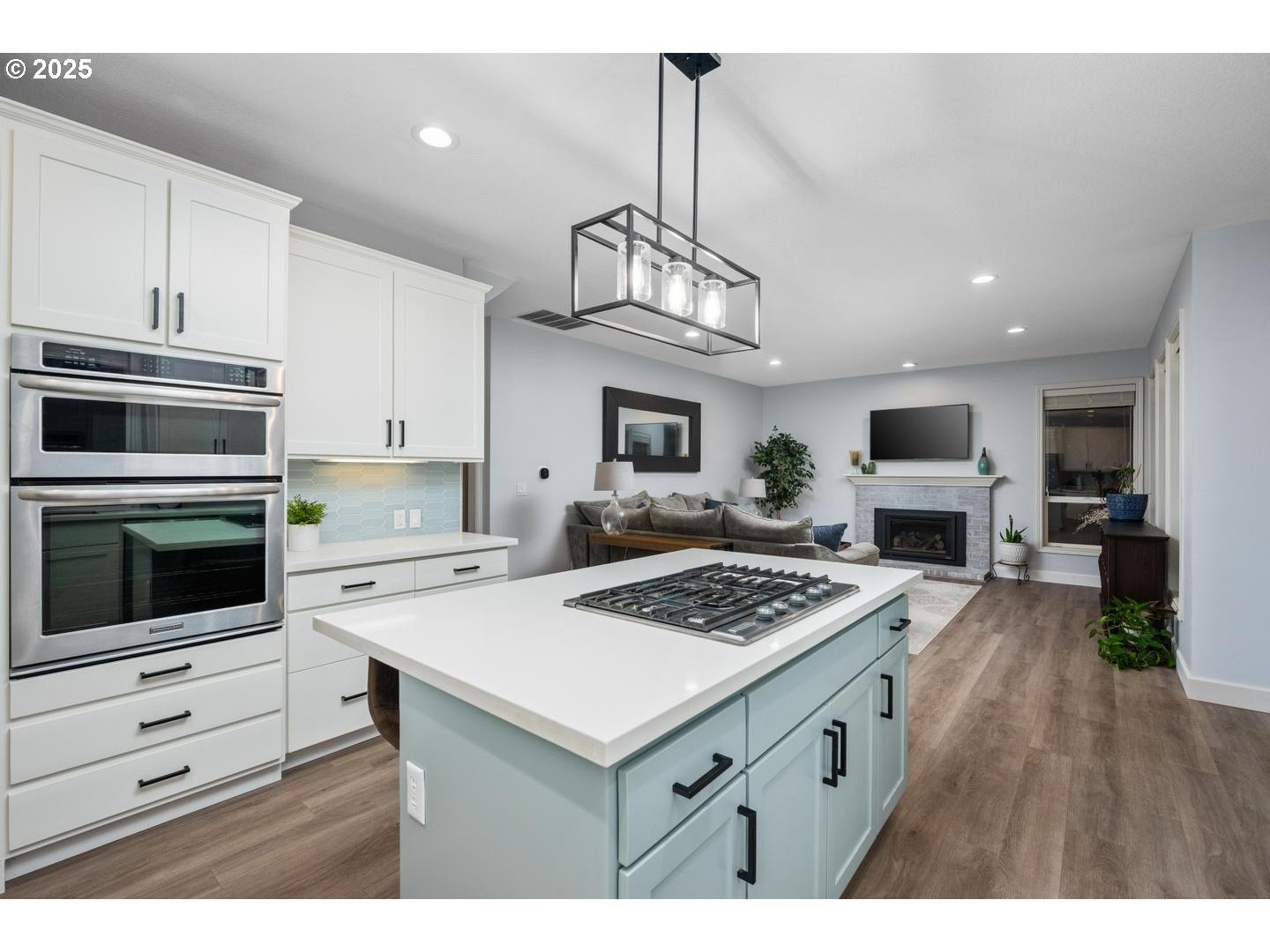 property viewer photo 7