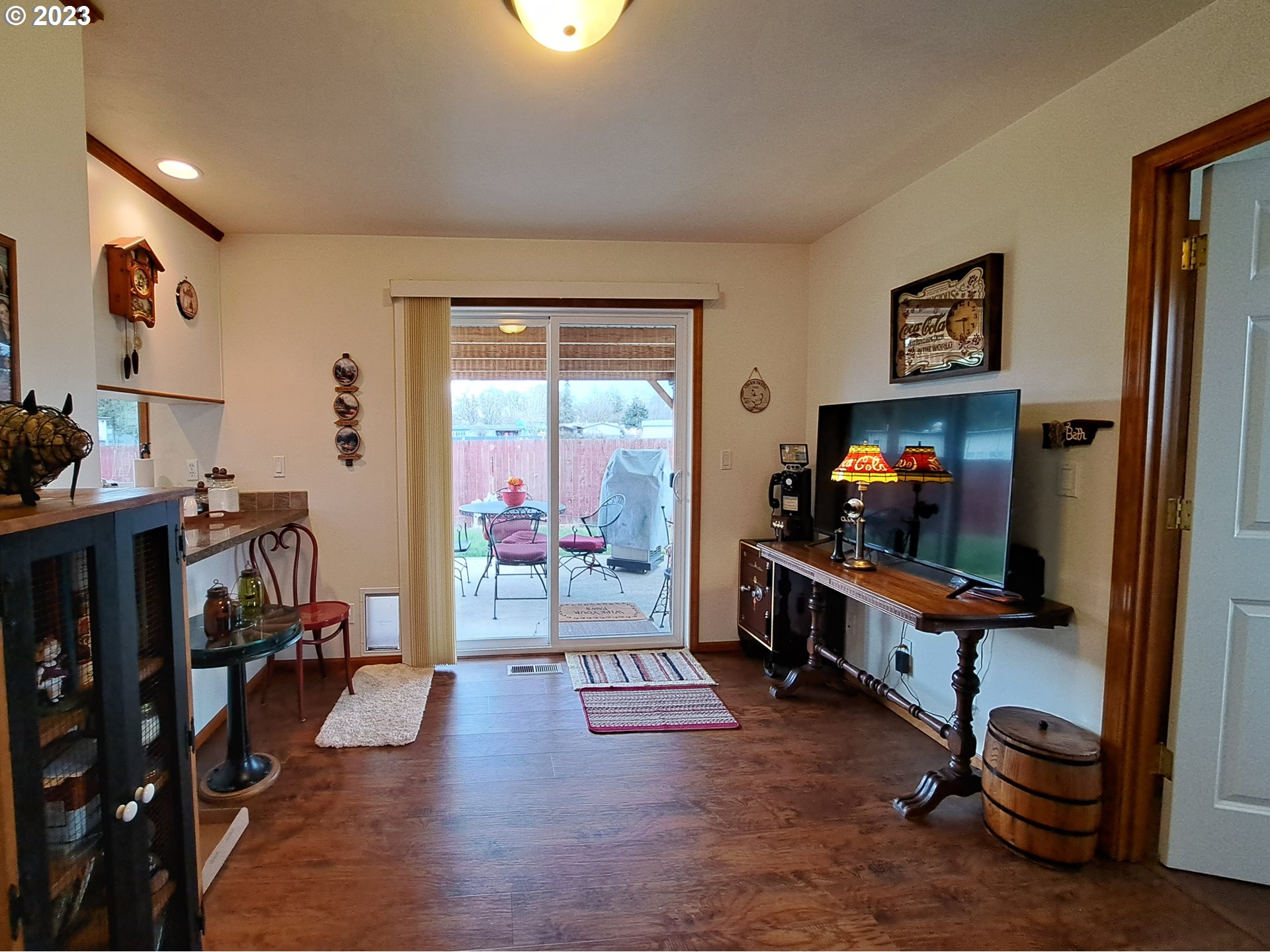 main property photo 5