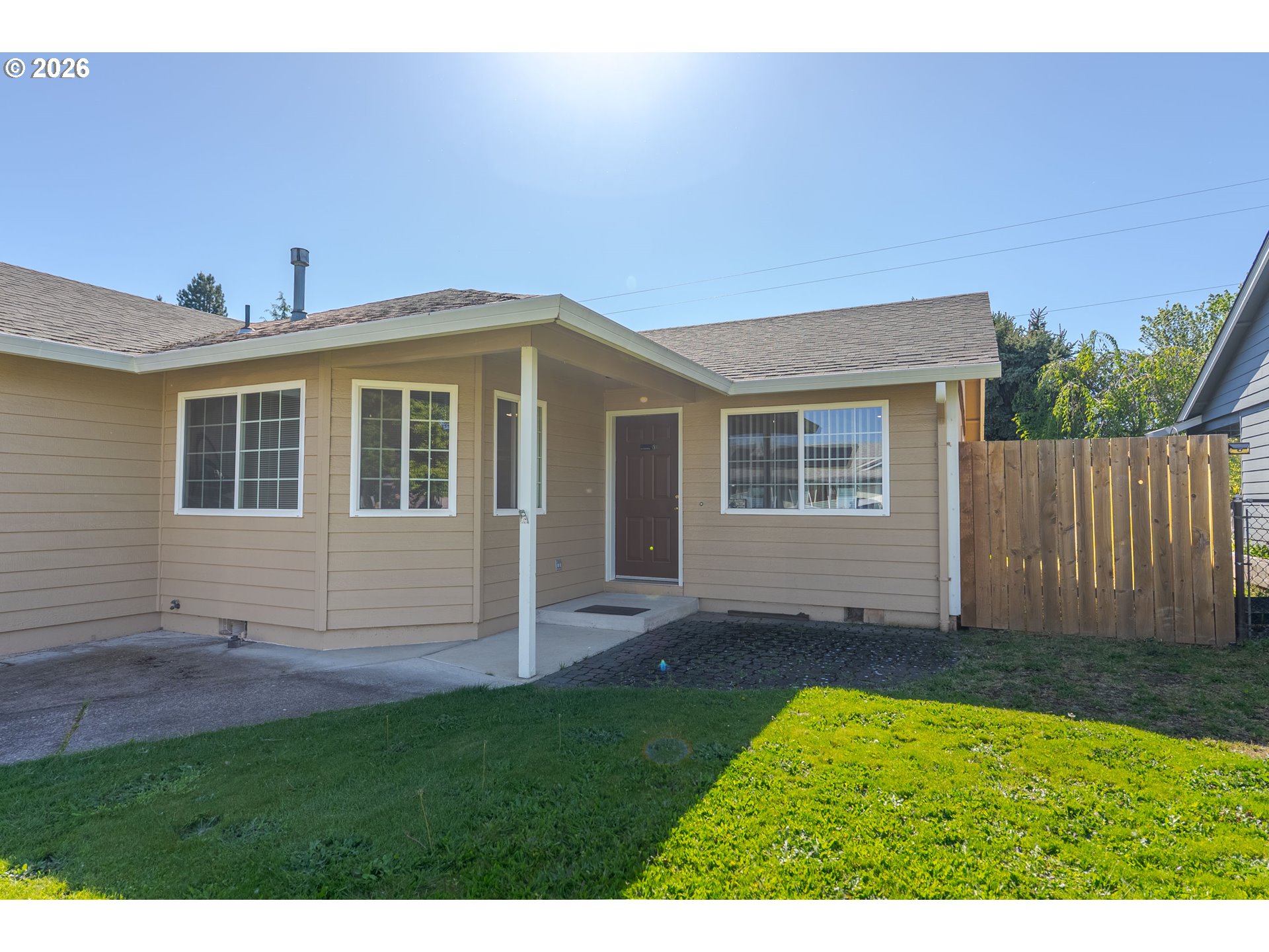 property viewer photo 2
