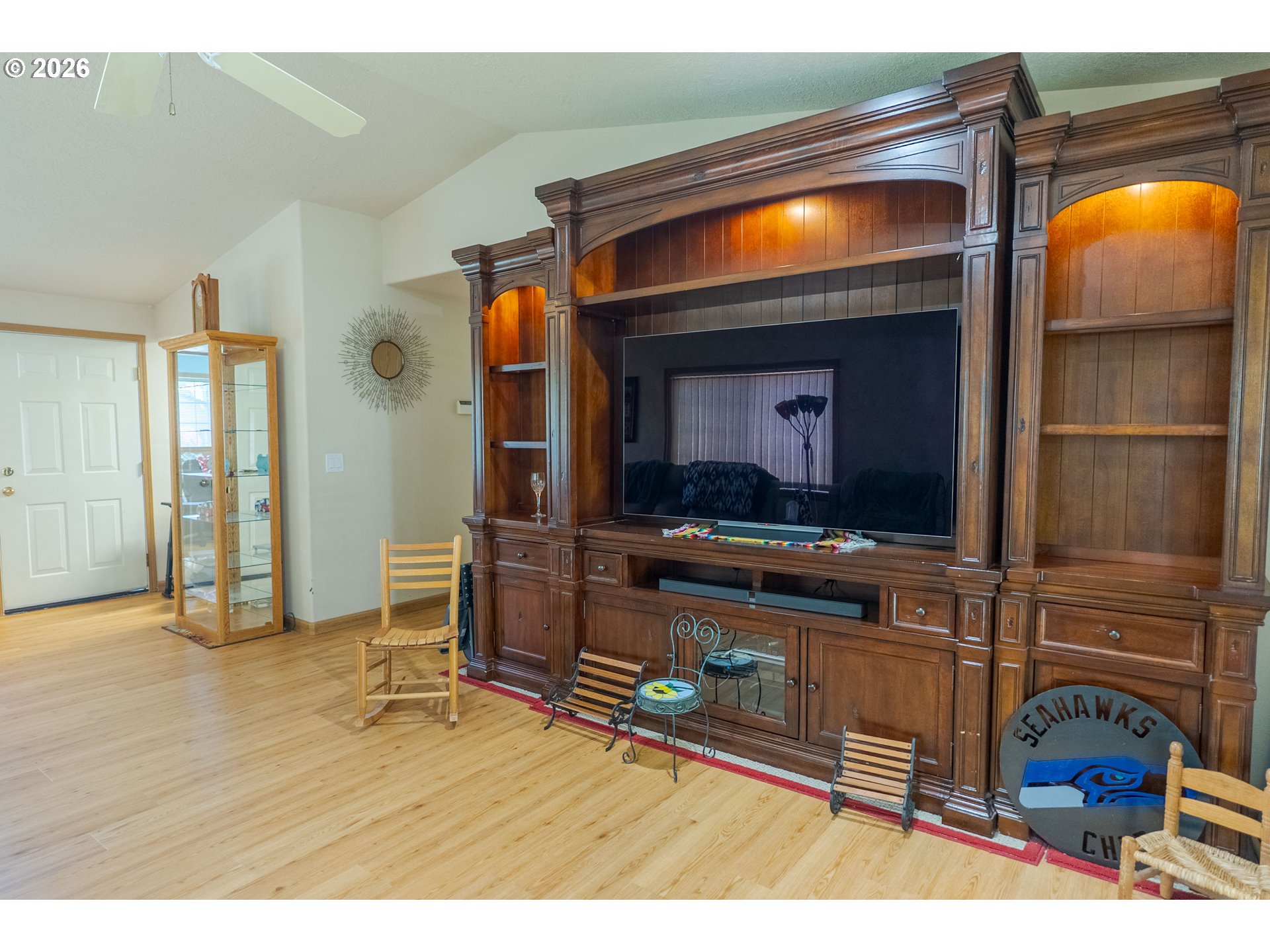 property viewer photo 4