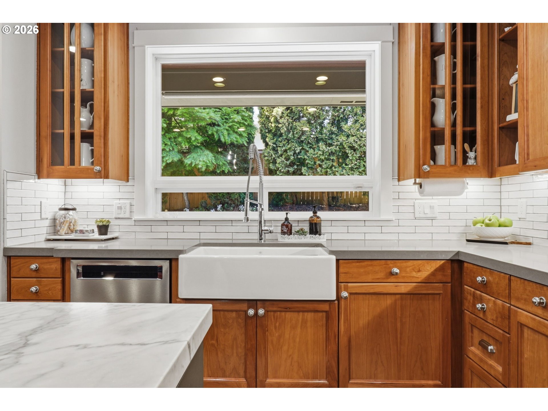 property viewer photo 11