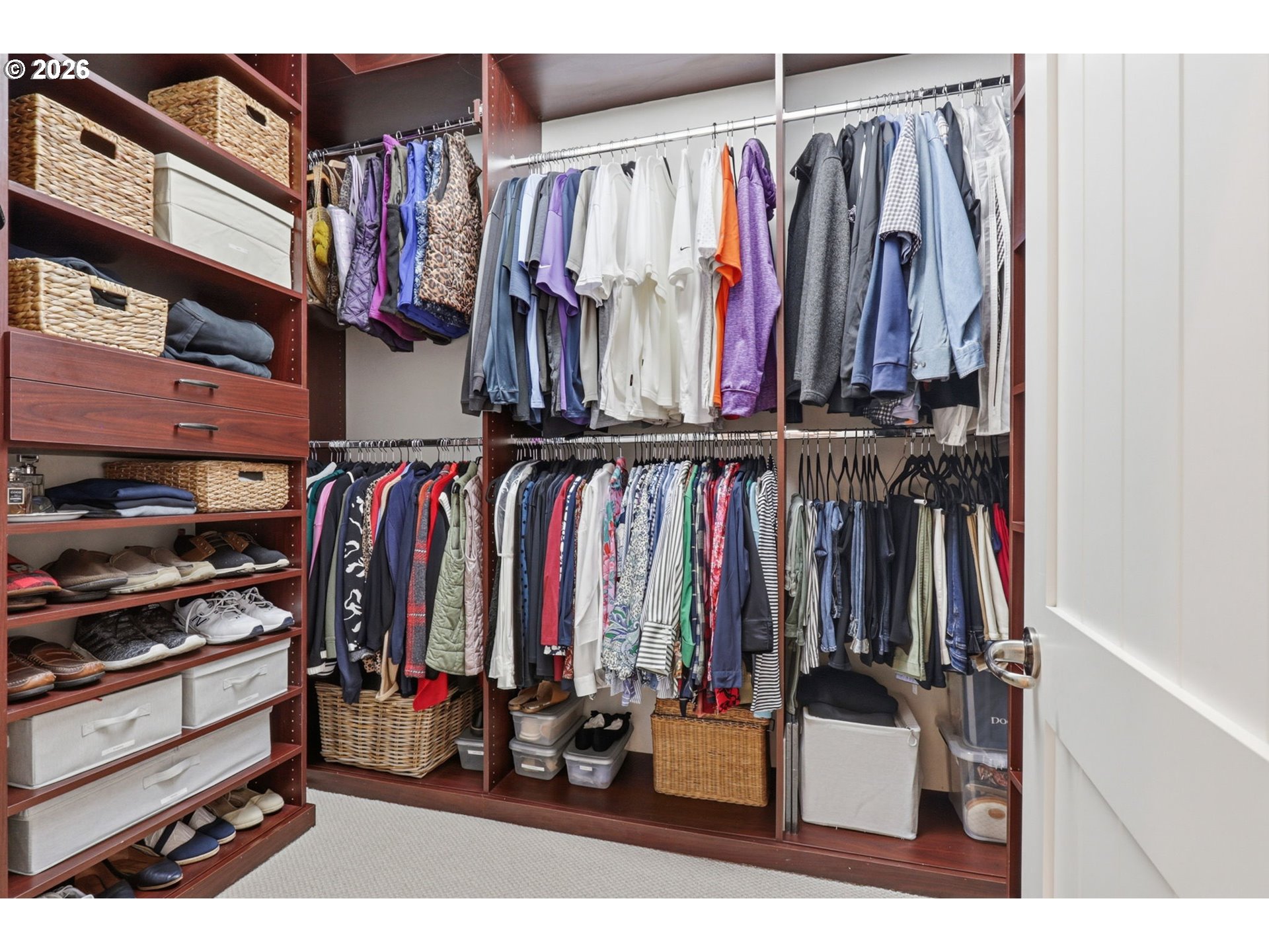 property viewer photo 16