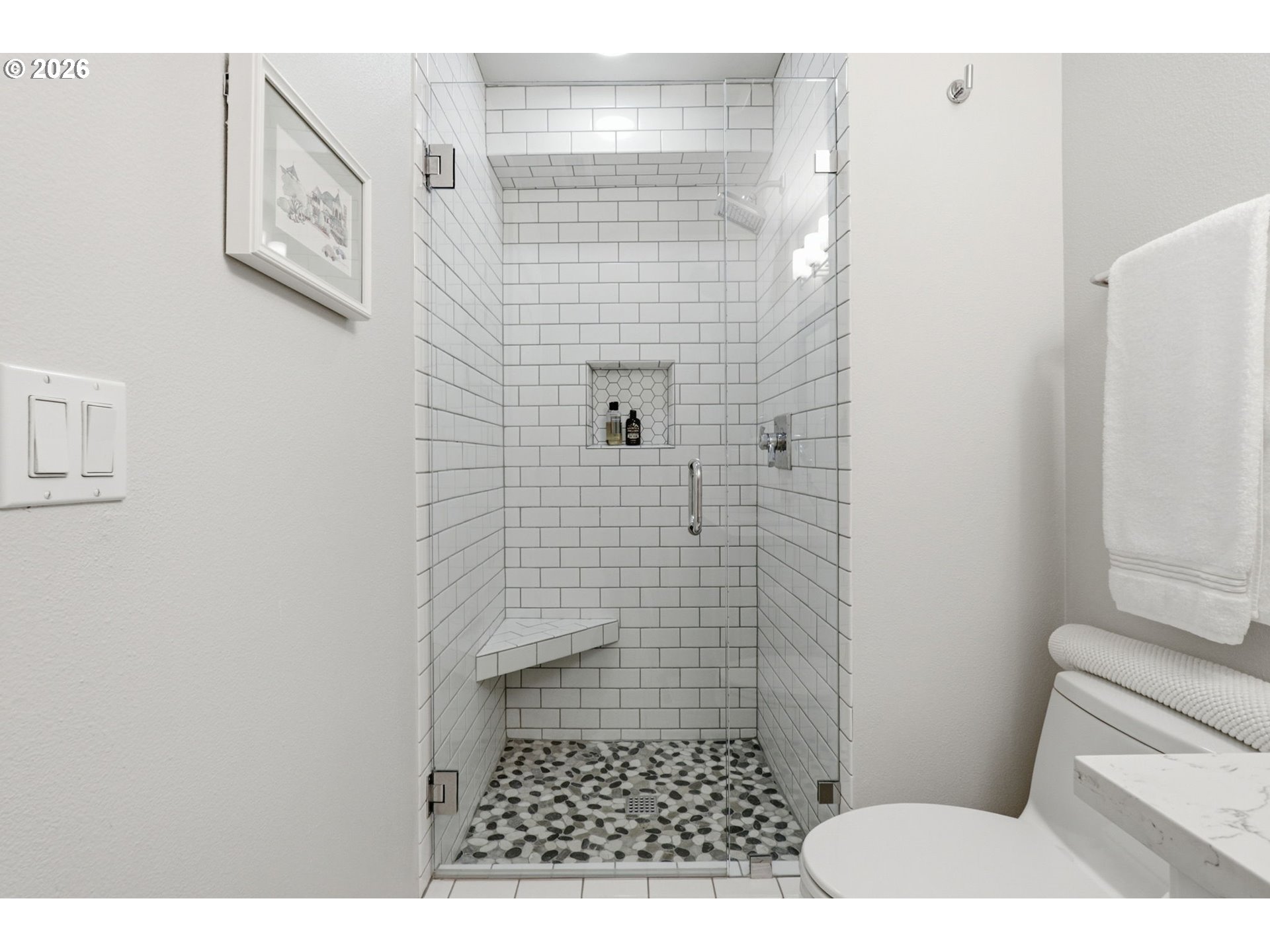 property viewer photo 25