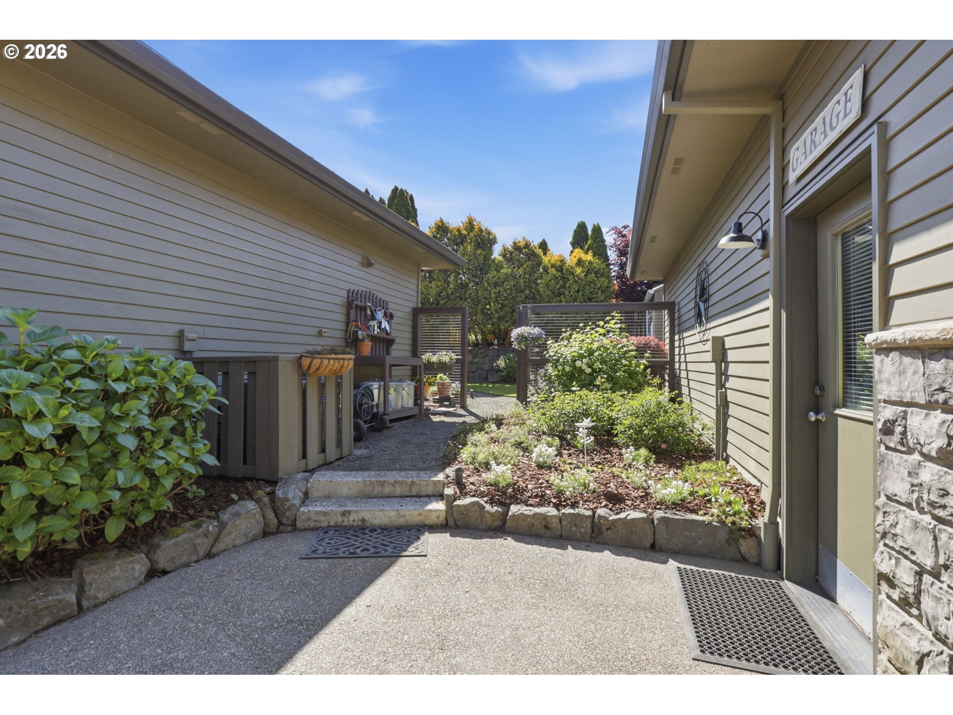 property viewer photo 28