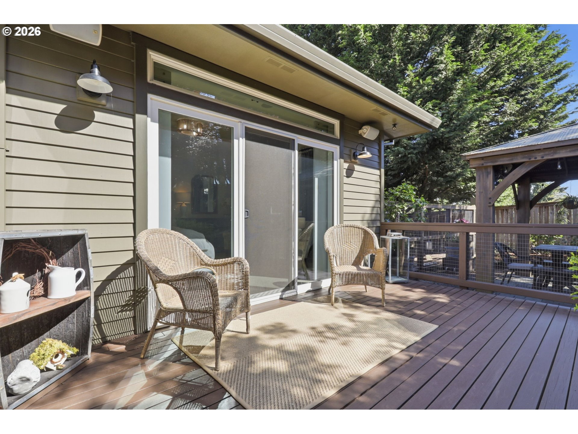 property viewer photo 35