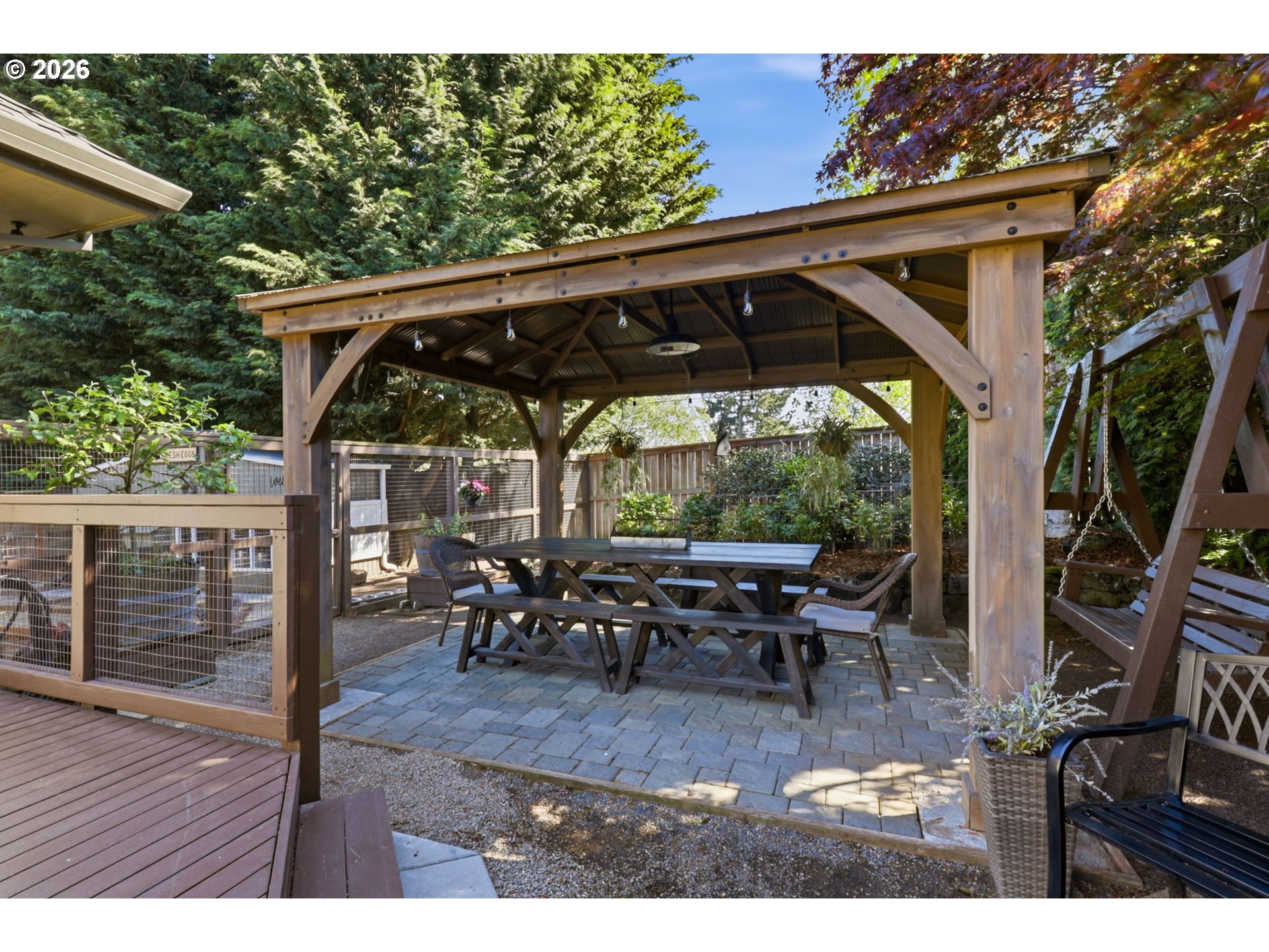 property viewer photo 36