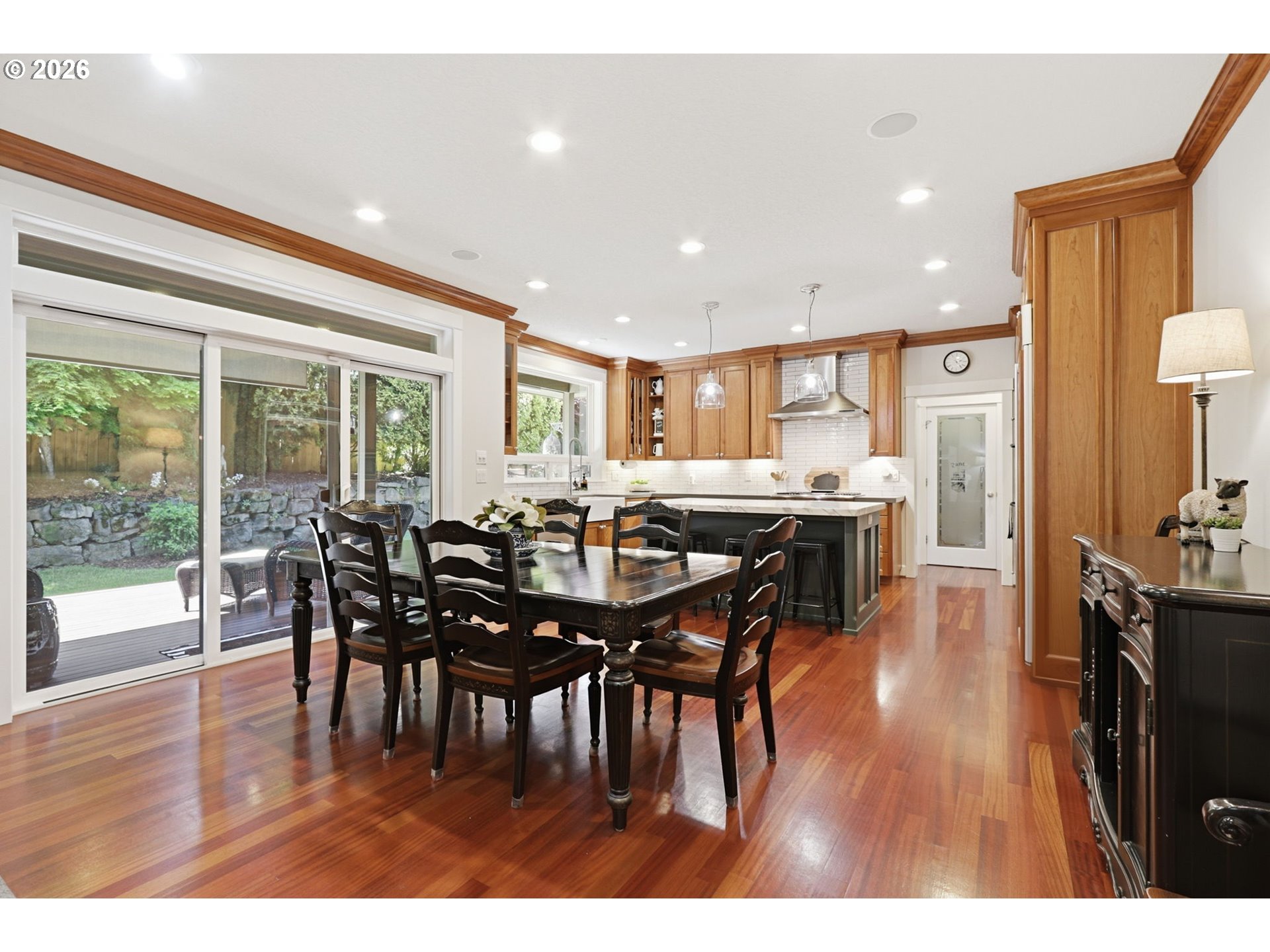 property viewer photo 8