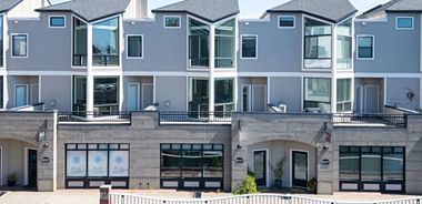 image of property with 3 Bed | 3 Bath | 2,712 Sqft