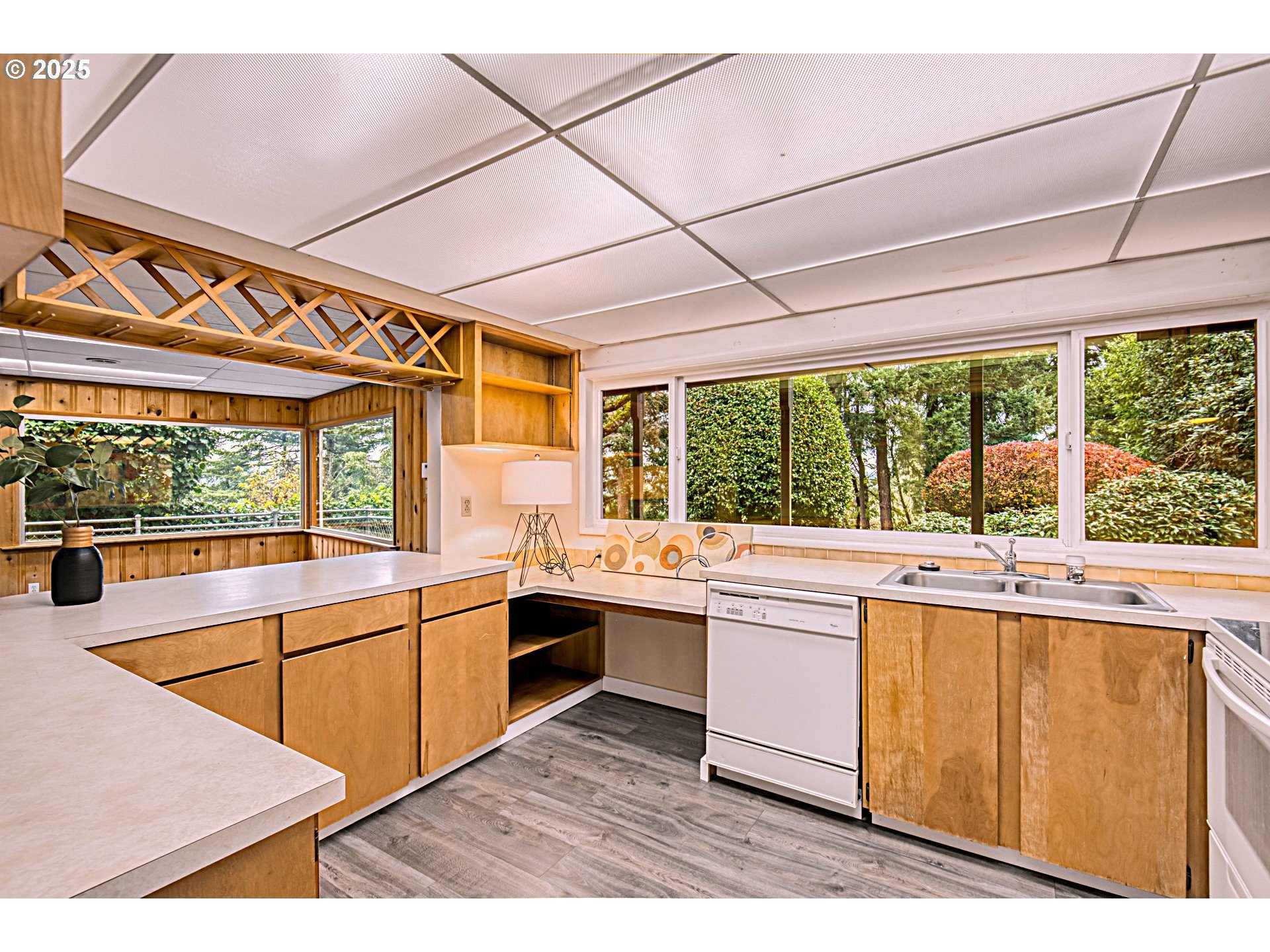 property viewer photo 23