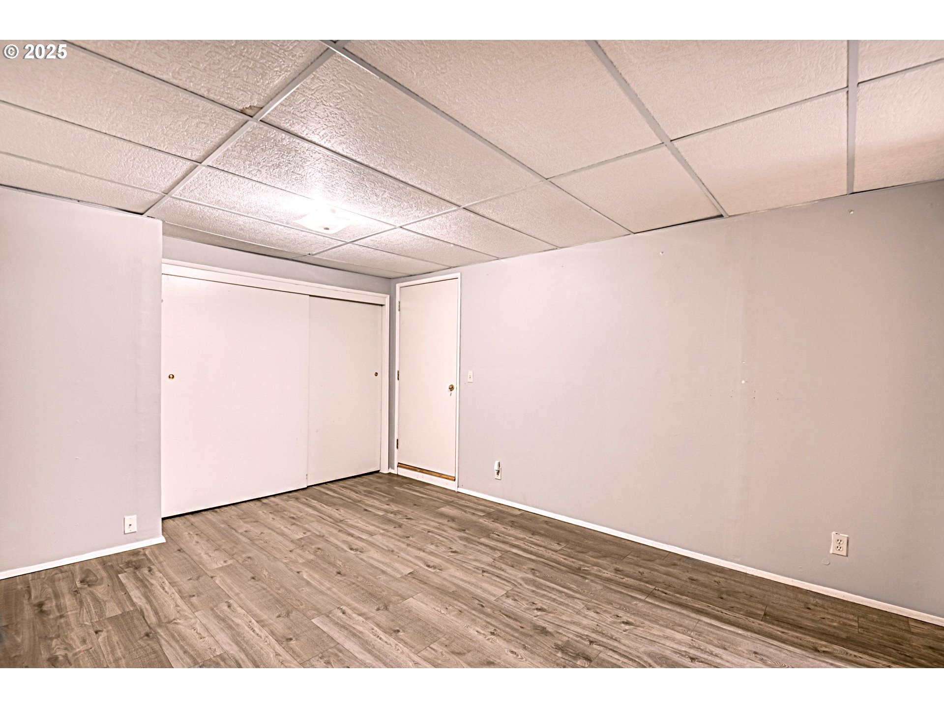 property viewer photo 29