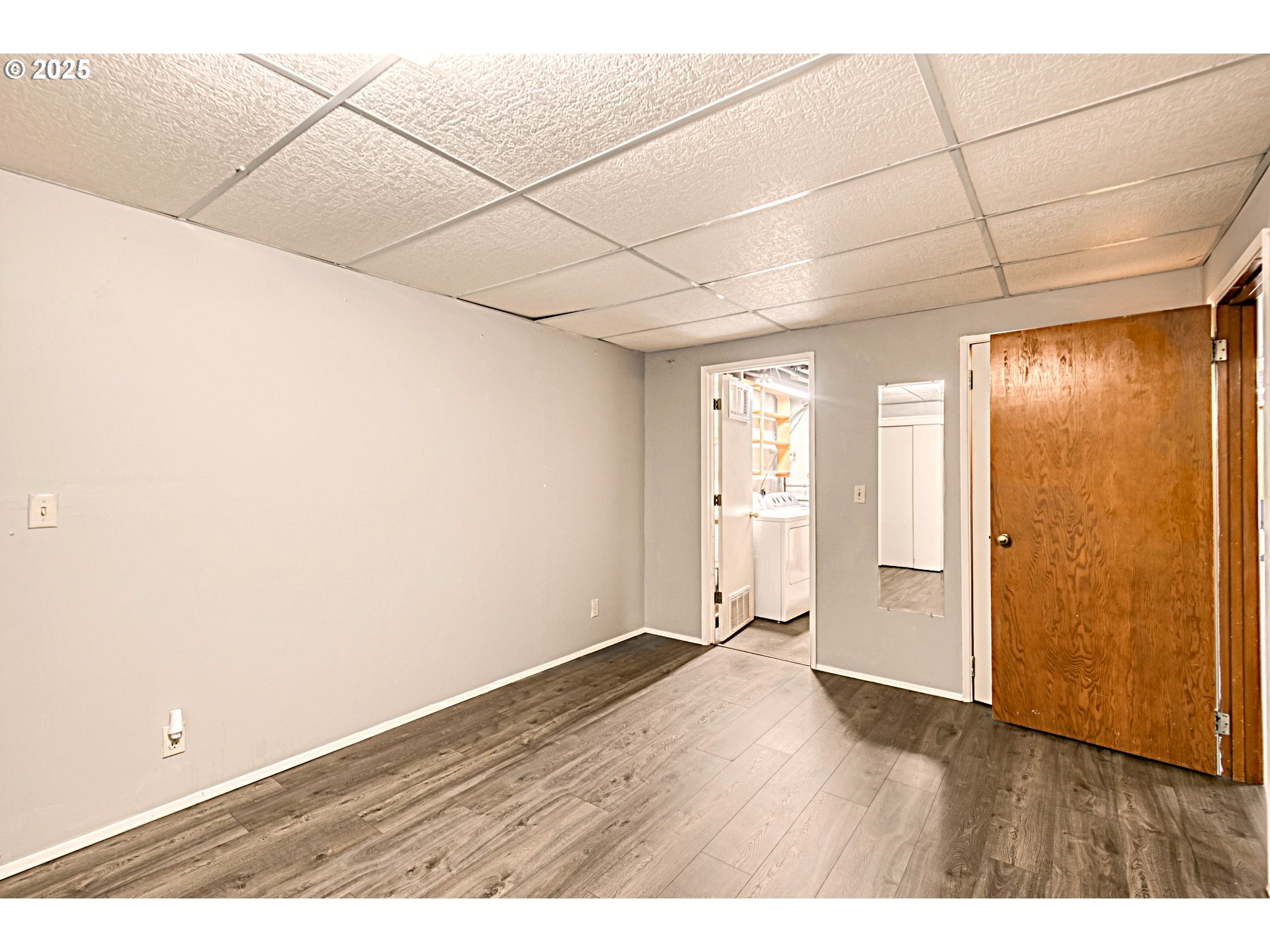 property viewer photo 30