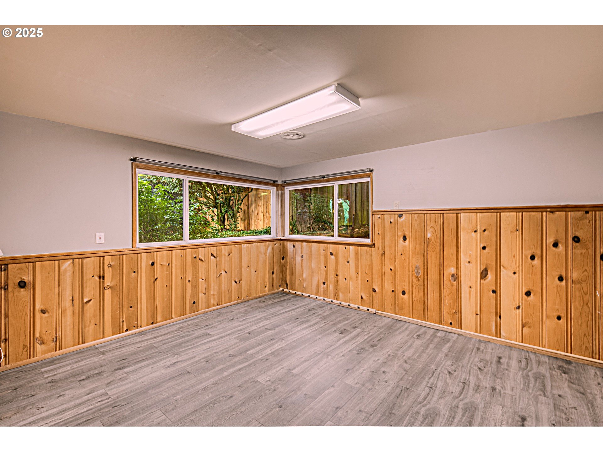 property viewer photo 31
