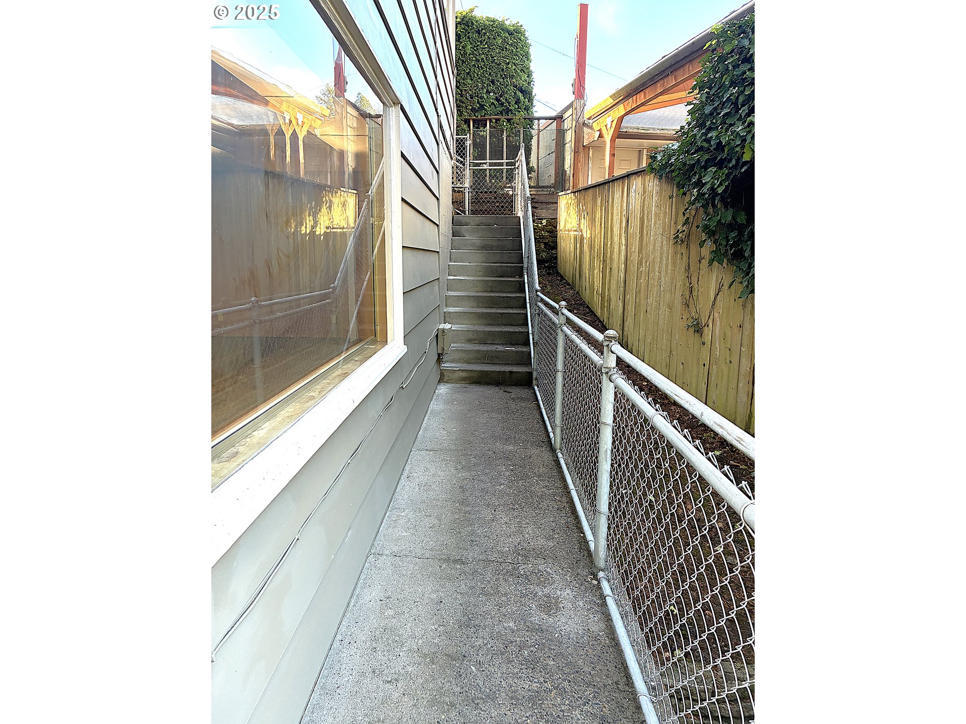 property viewer photo 38