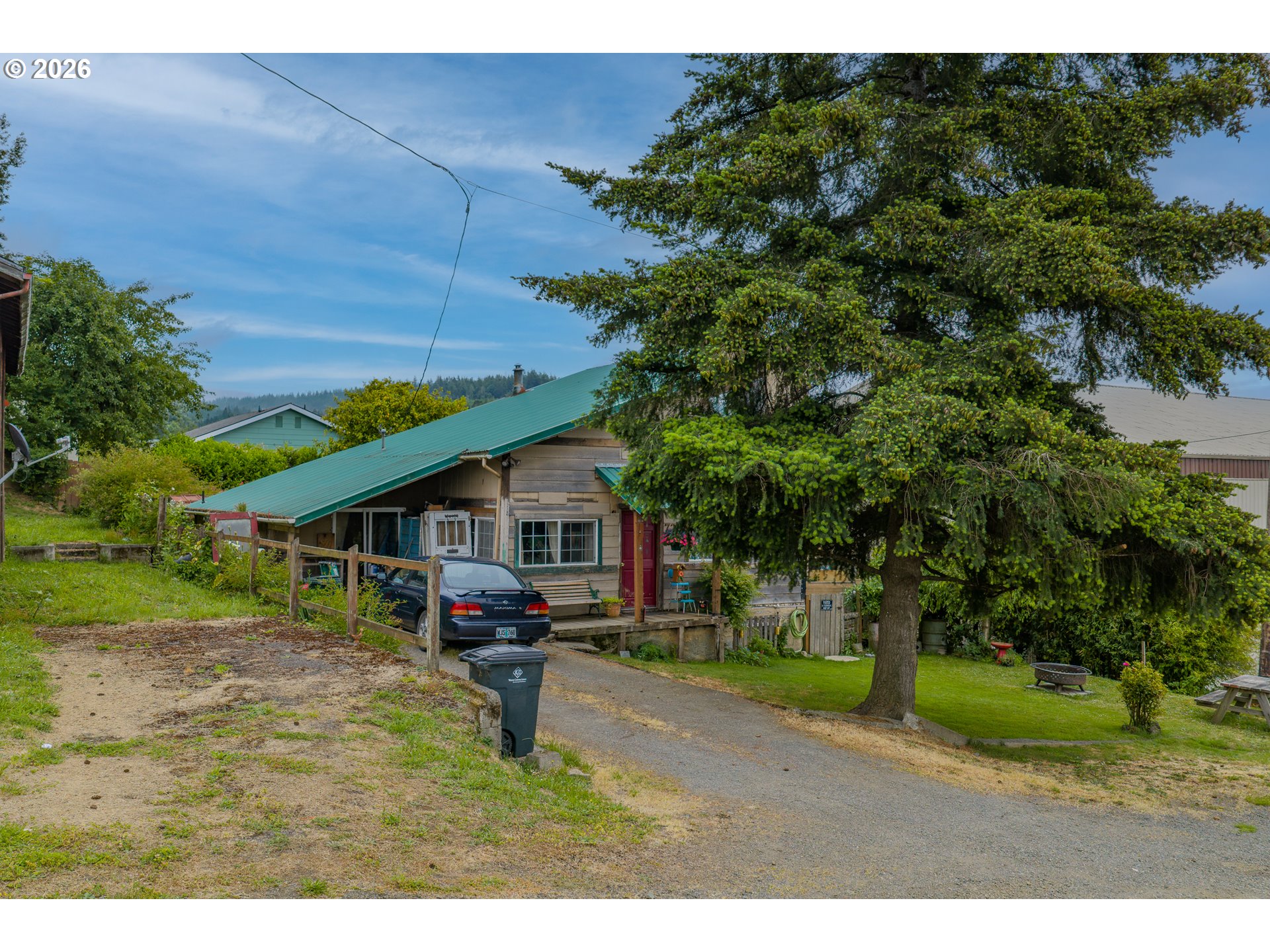 main property photo 12