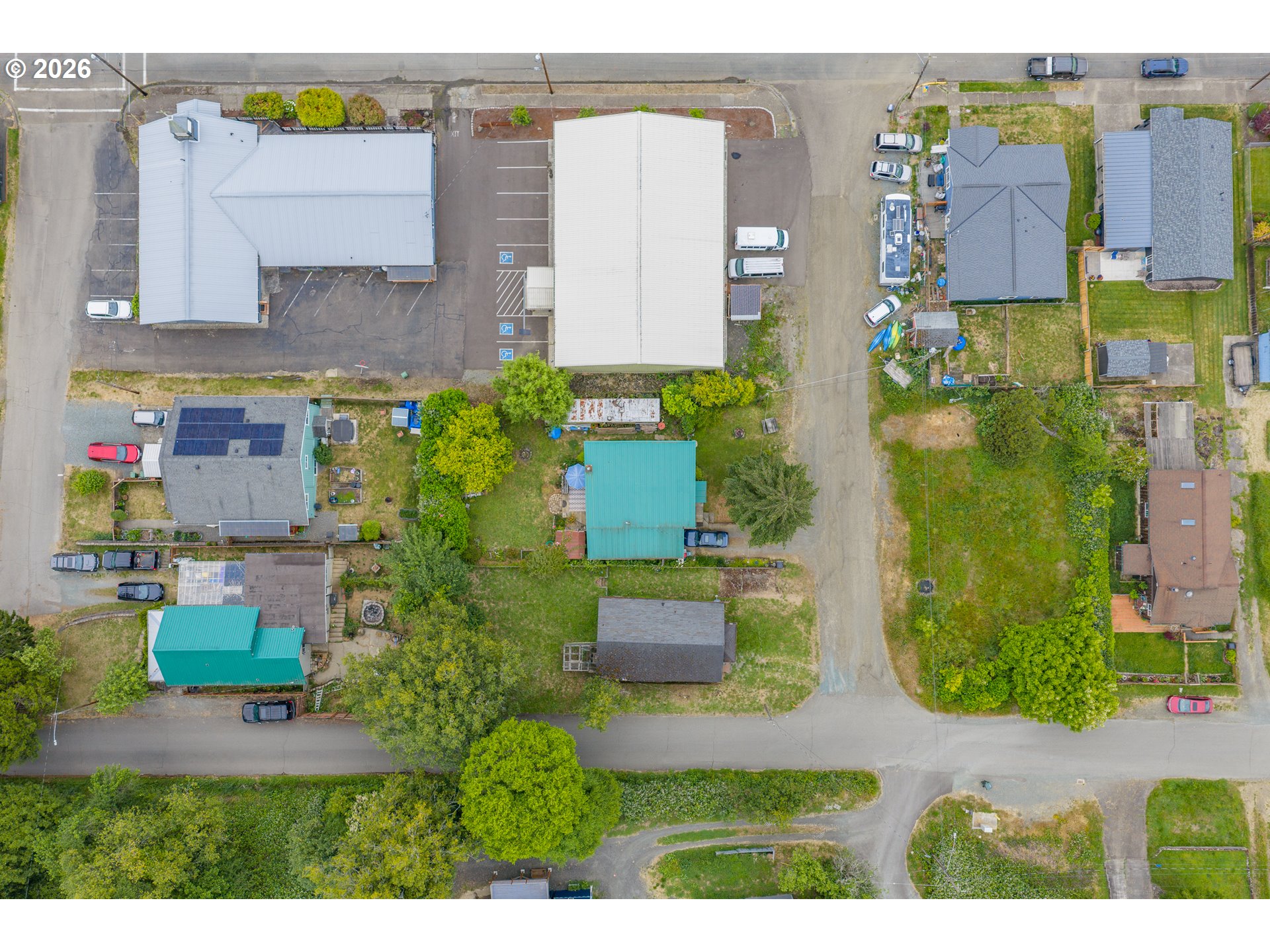 main property photo 27